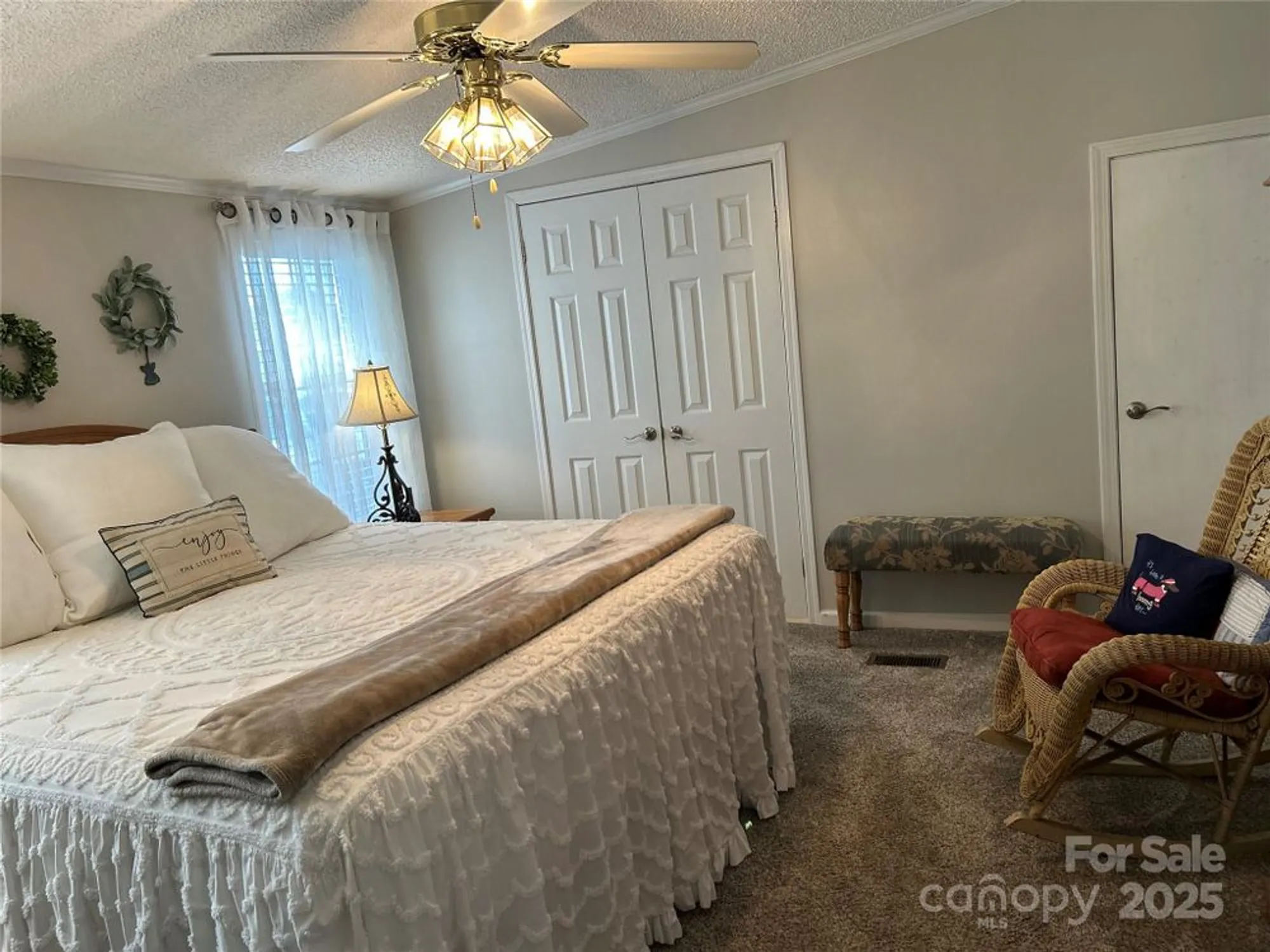 Property Slideshow image 23 of 43 | 429 riverwind dr, Hendersonville, NC, 28739