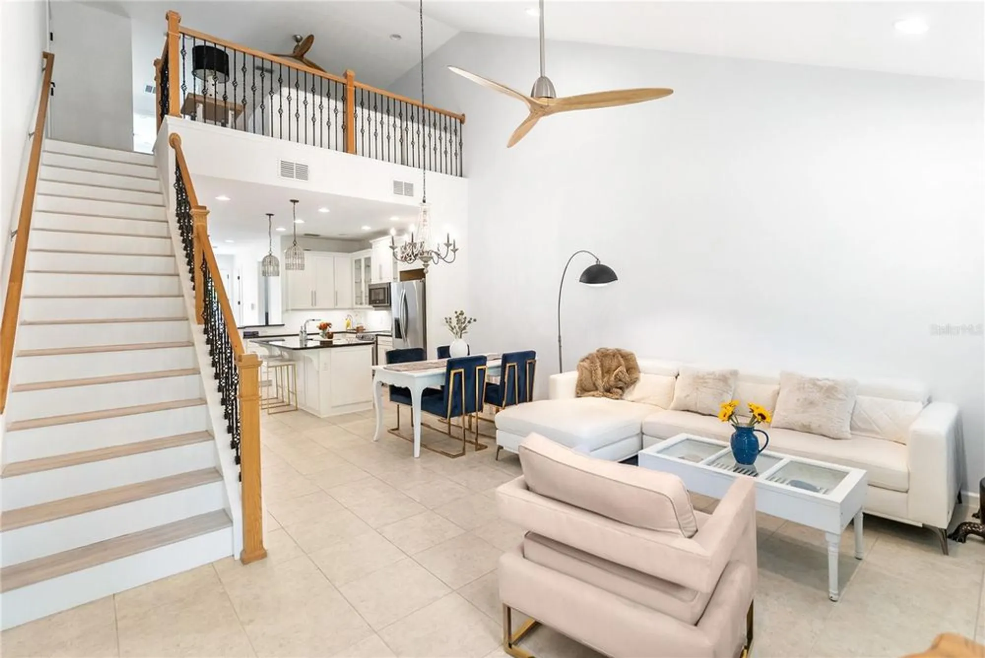 Property Slideshow image 4 of 50 | 11831 meadowgate pl, Bradenton, FL, 34211