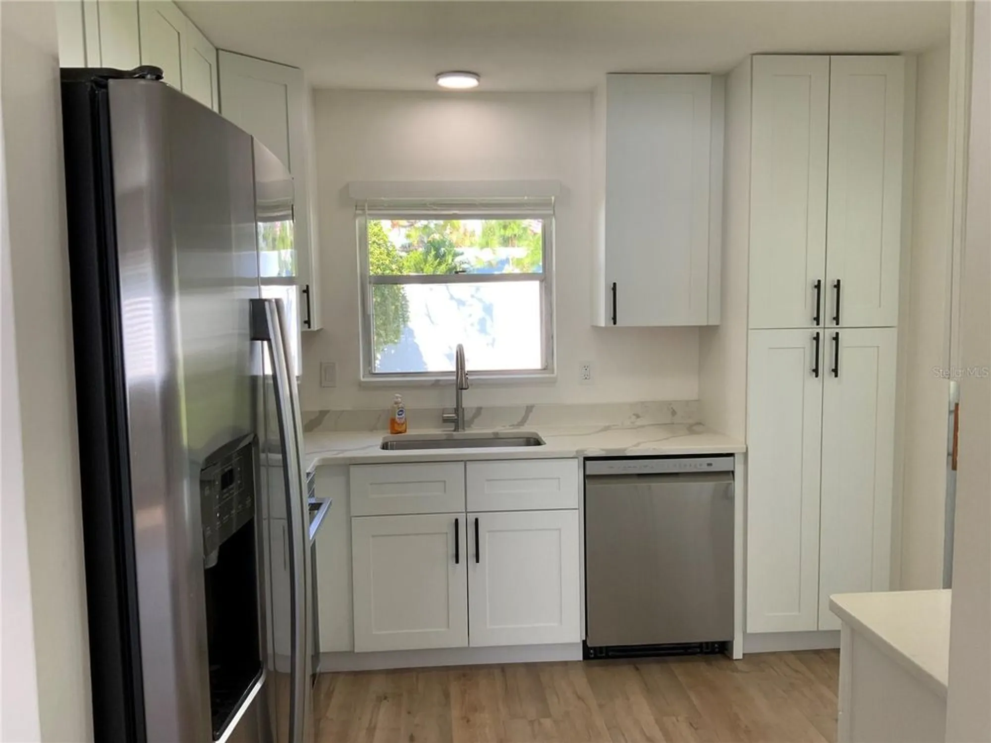 Property Slideshow image 7 of 20 | 2617 riverbluff pkwy # v151, Sarasota, FL, 34231