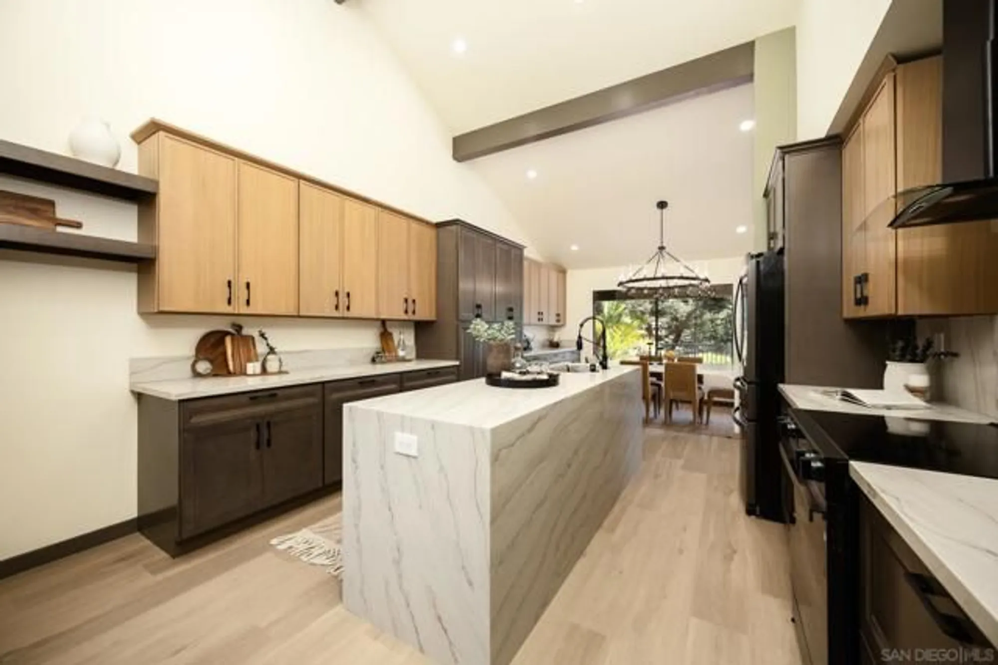 Property Slideshow image 11 of 56 | 17680 caminito balata, San Diego, CA, 92128