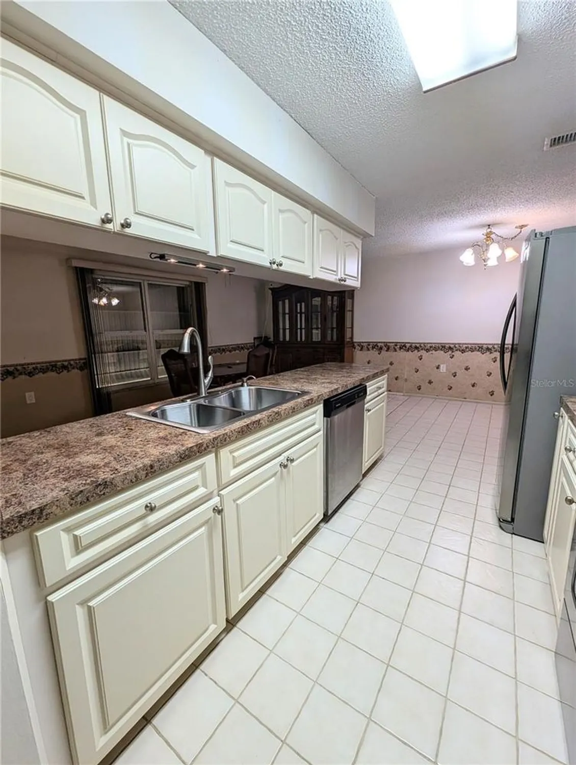 Property Slideshow image 8 of 30 | 8040 pasadena dr, Port Richey, FL, 34668