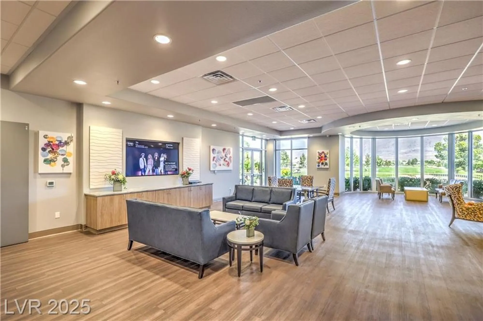 Property Slideshow image 34 of 44 | 7617 fieldfare dr, North Las Vegas, NV, 89084