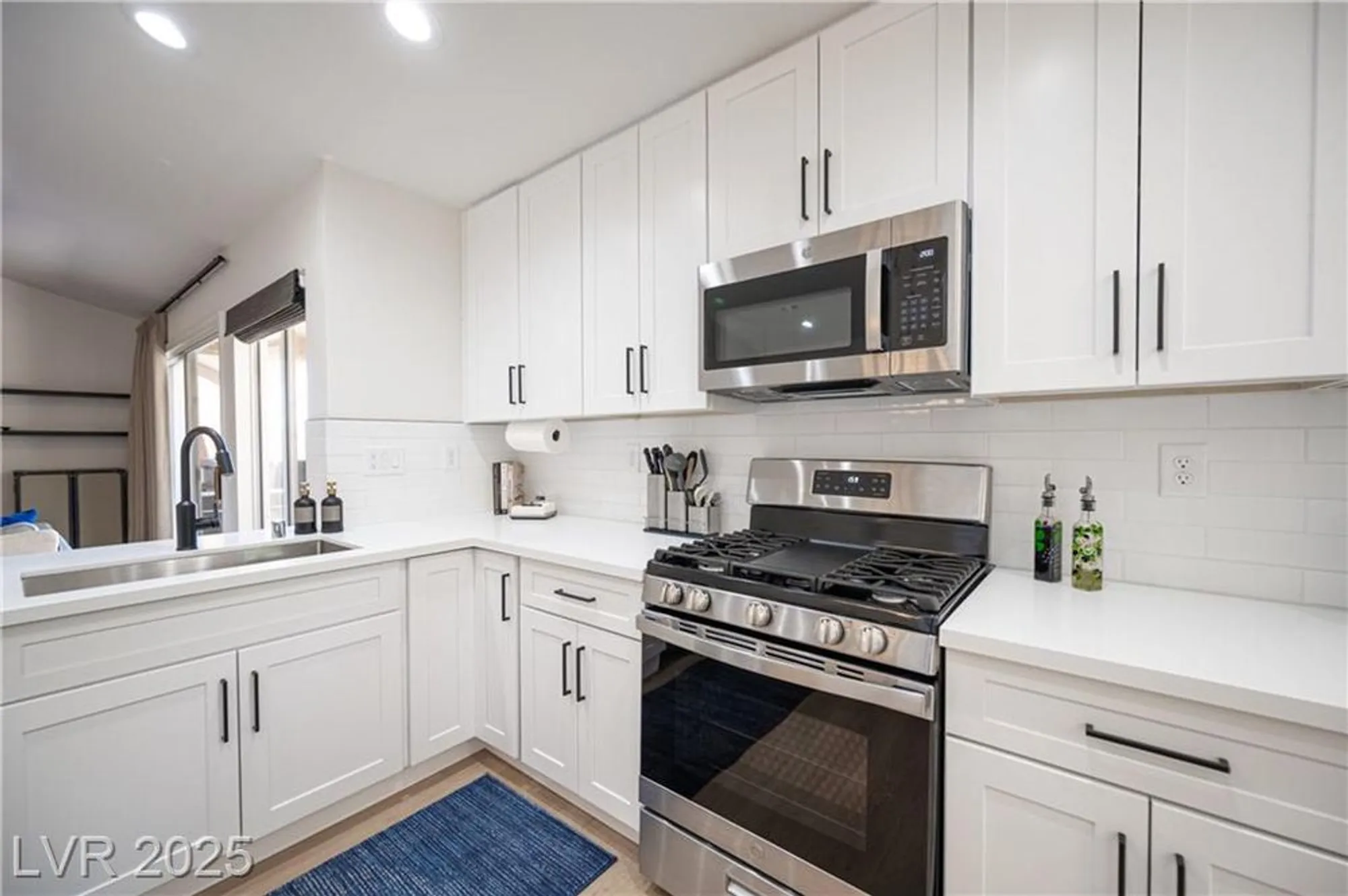 Property Slideshow image 24 of 72 | 2548 tumble brook dr, Las Vegas, NV, 89134