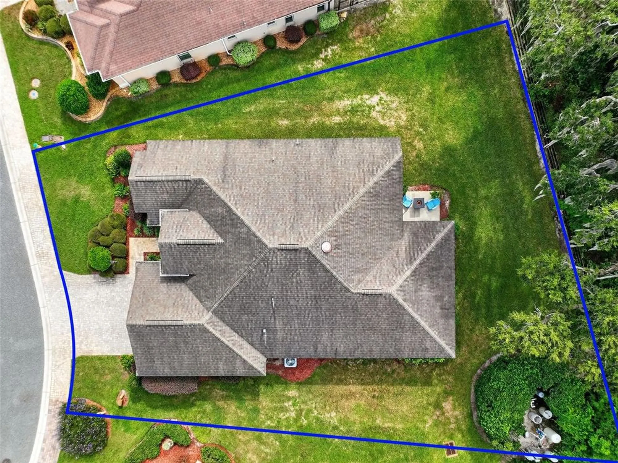 Property Slideshow image 12 of 54 | 10063 lake miona way, Oxford, FL, 34484