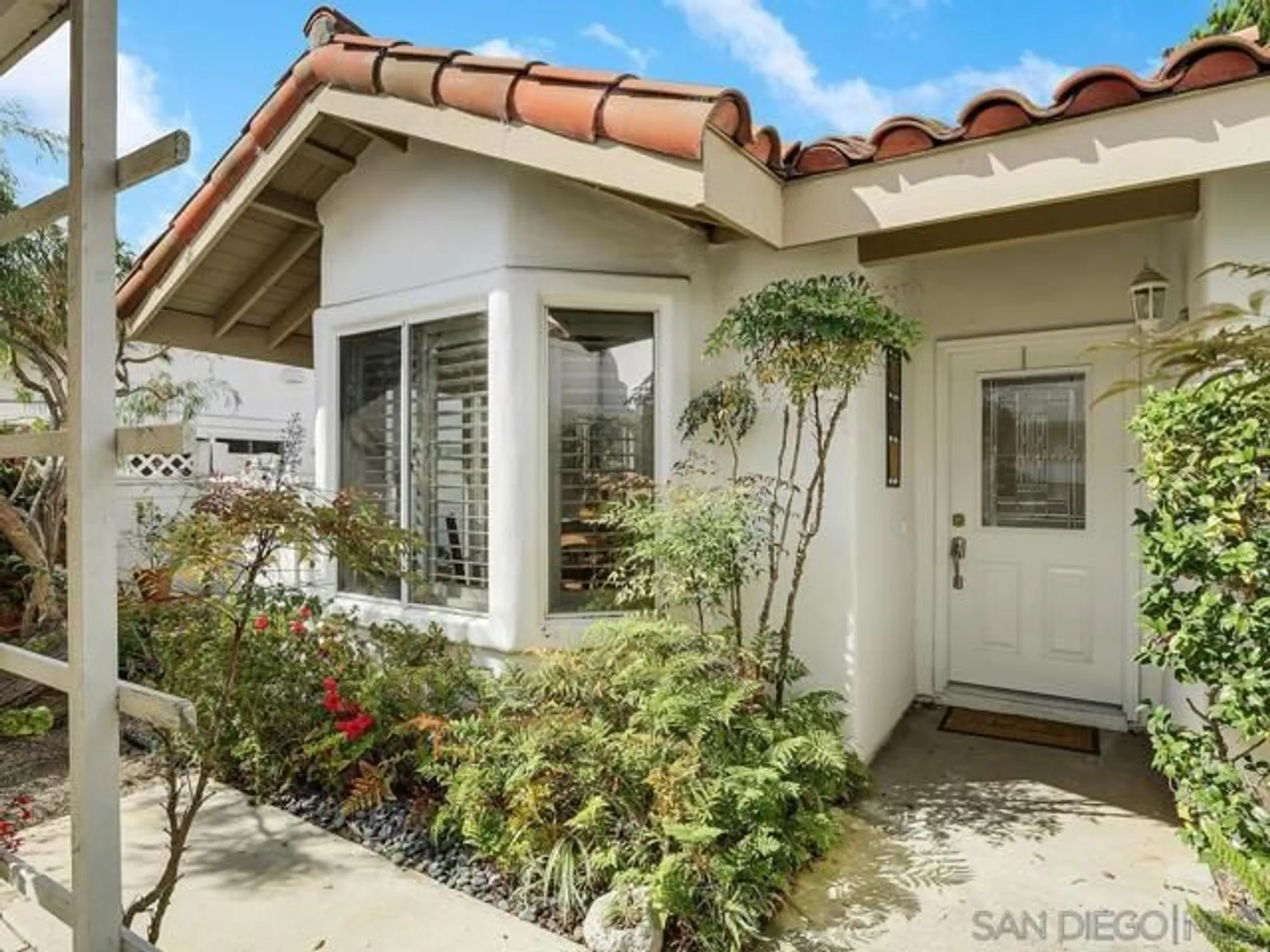 Property Slideshow image 5 of 32 | 4671 barcelona way, Oceanside, CA, 92056