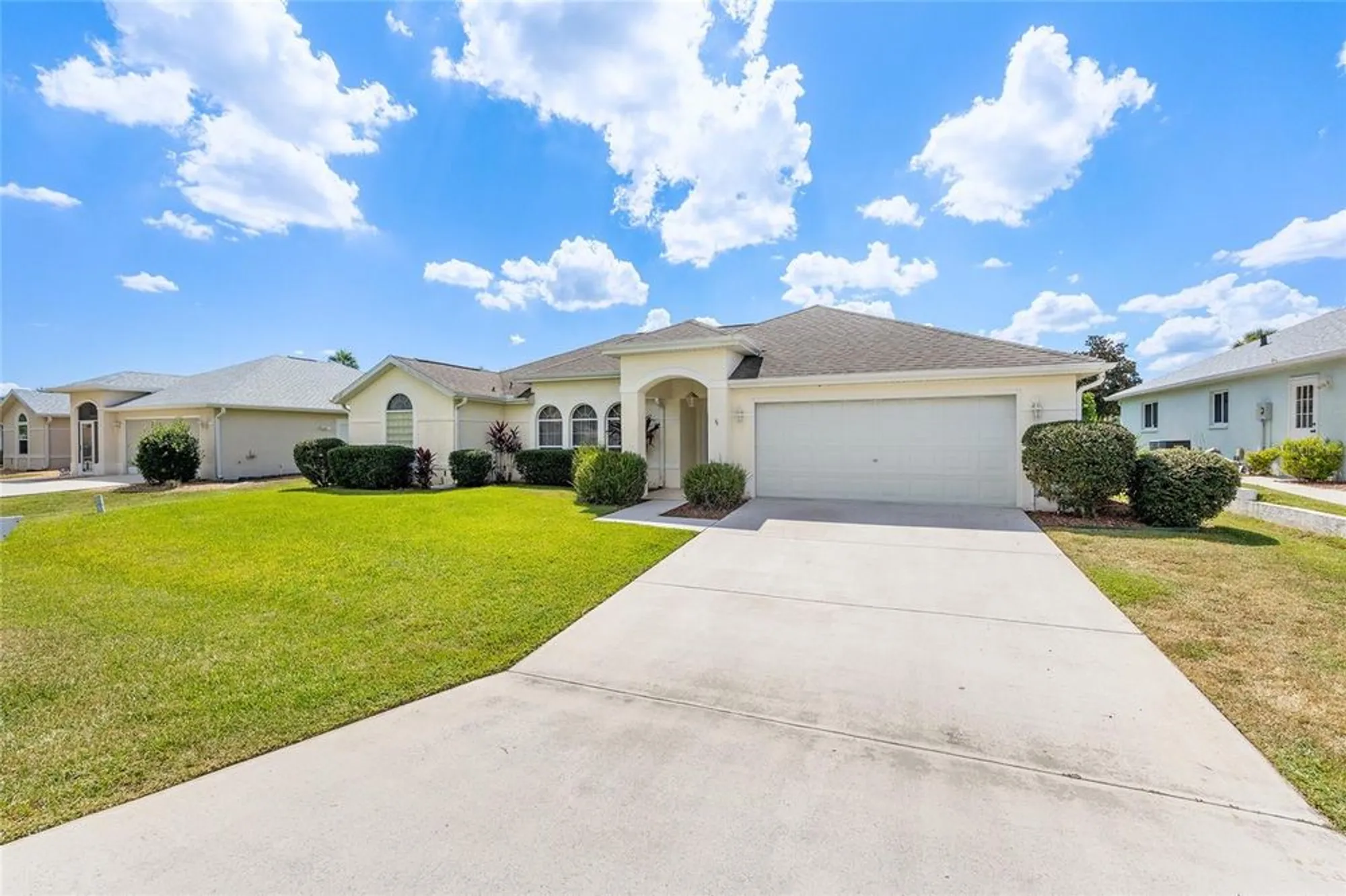 Property Slideshow image 5 of 49 | 5140 nw 25th loop, Ocala, FL, 34482