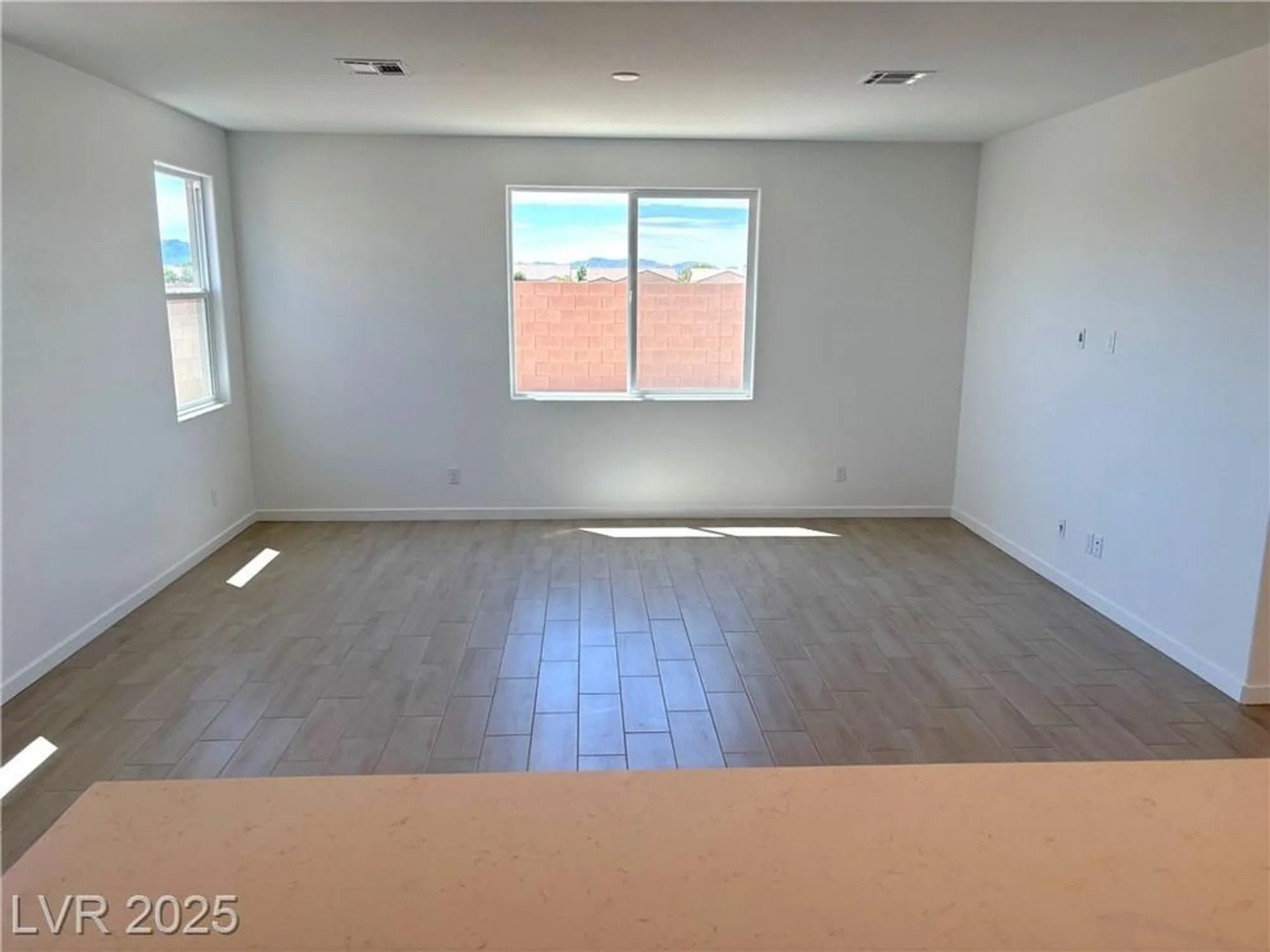 Property Slideshow image 14 of 24 | 4341 angel falls ct, Pahrump, NV, 89061