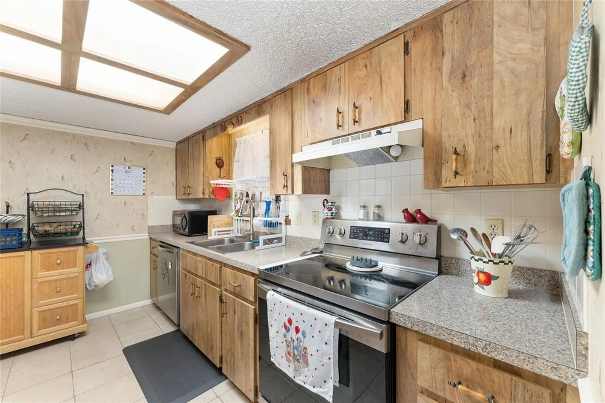 Property Slideshow image 18 of 42 | 9940 sw 103rd pl, Ocala, FL, 34481