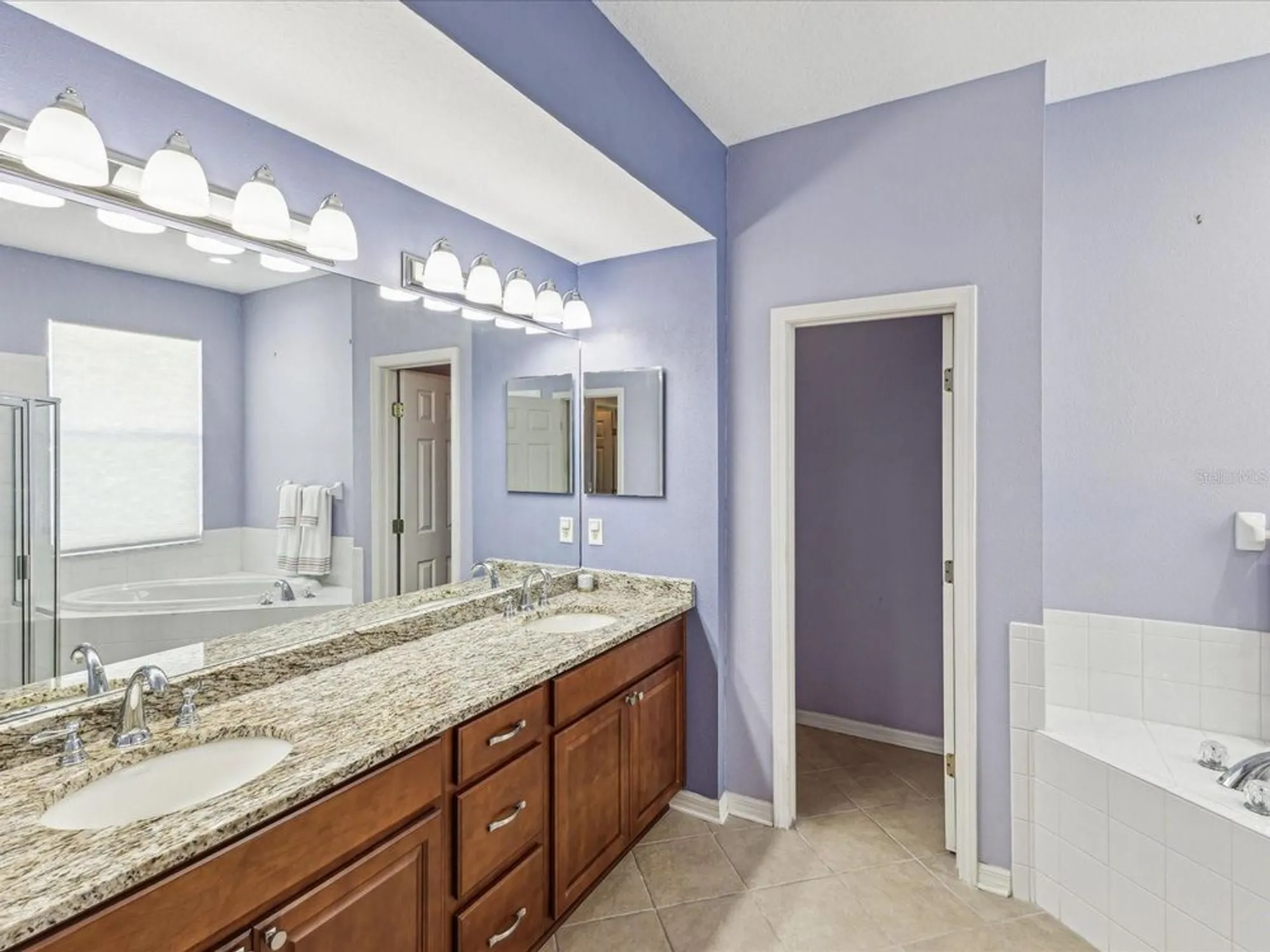 Property Slideshow image 19 of 63 | 11050 kiskadee cir, New Port Richey, FL, 34654