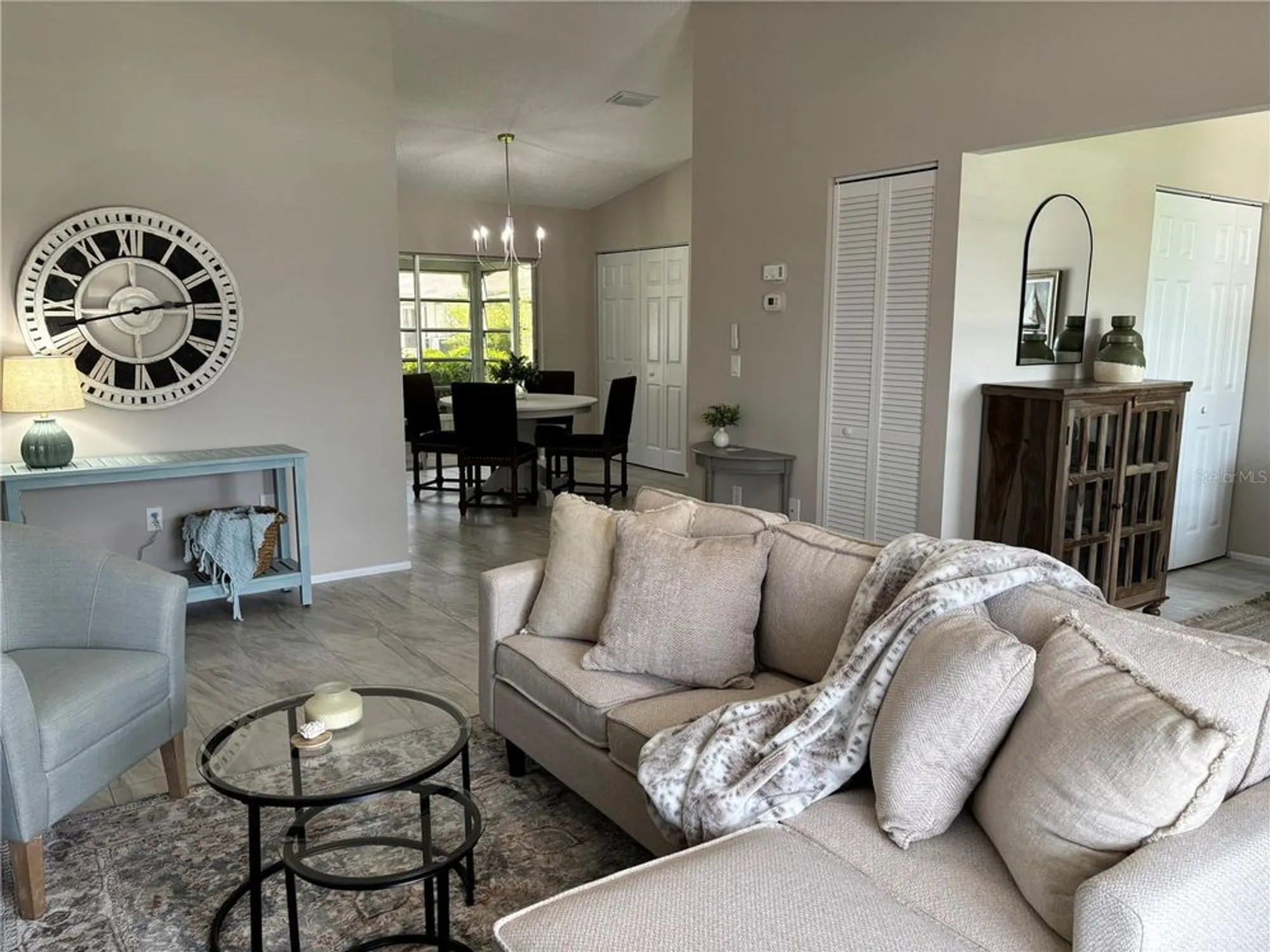 Property Slideshow image 4 of 21 | 3703 39th st w # 11, Bradenton, FL, 34205