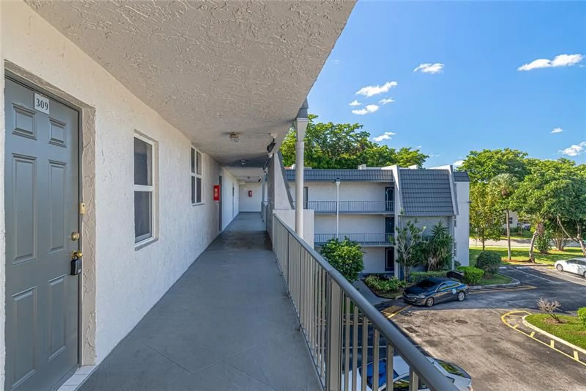 Property Slideshow image 4 of 37 | 9101 lime bay blvd apt 309, Tamarac, FL, 33321