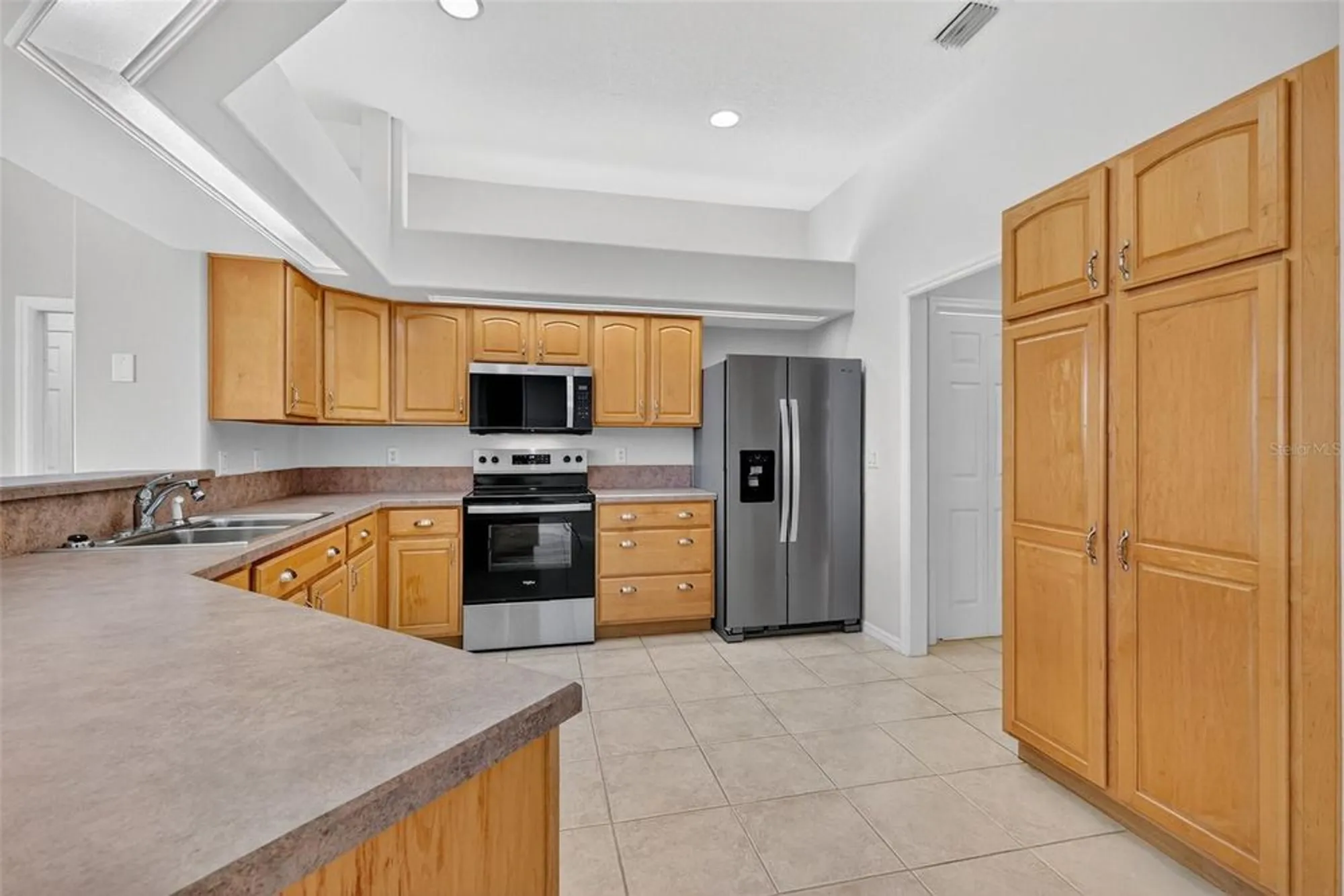 Property Slideshow image 20 of 46 | 5524 saddleback ct, Lady Lake, FL, 32159