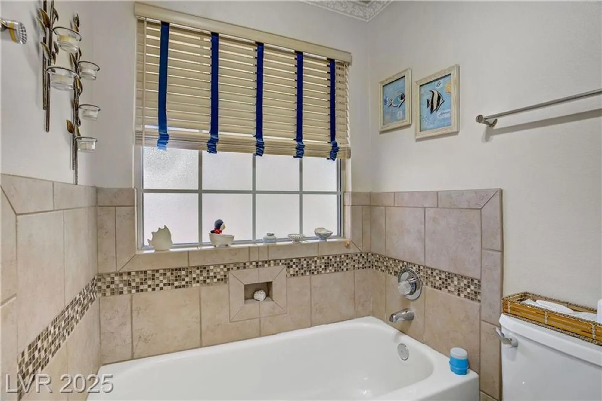 Property Slideshow image 17 of 29 | 5420 cove point dr, Las Vegas, NV, 89130