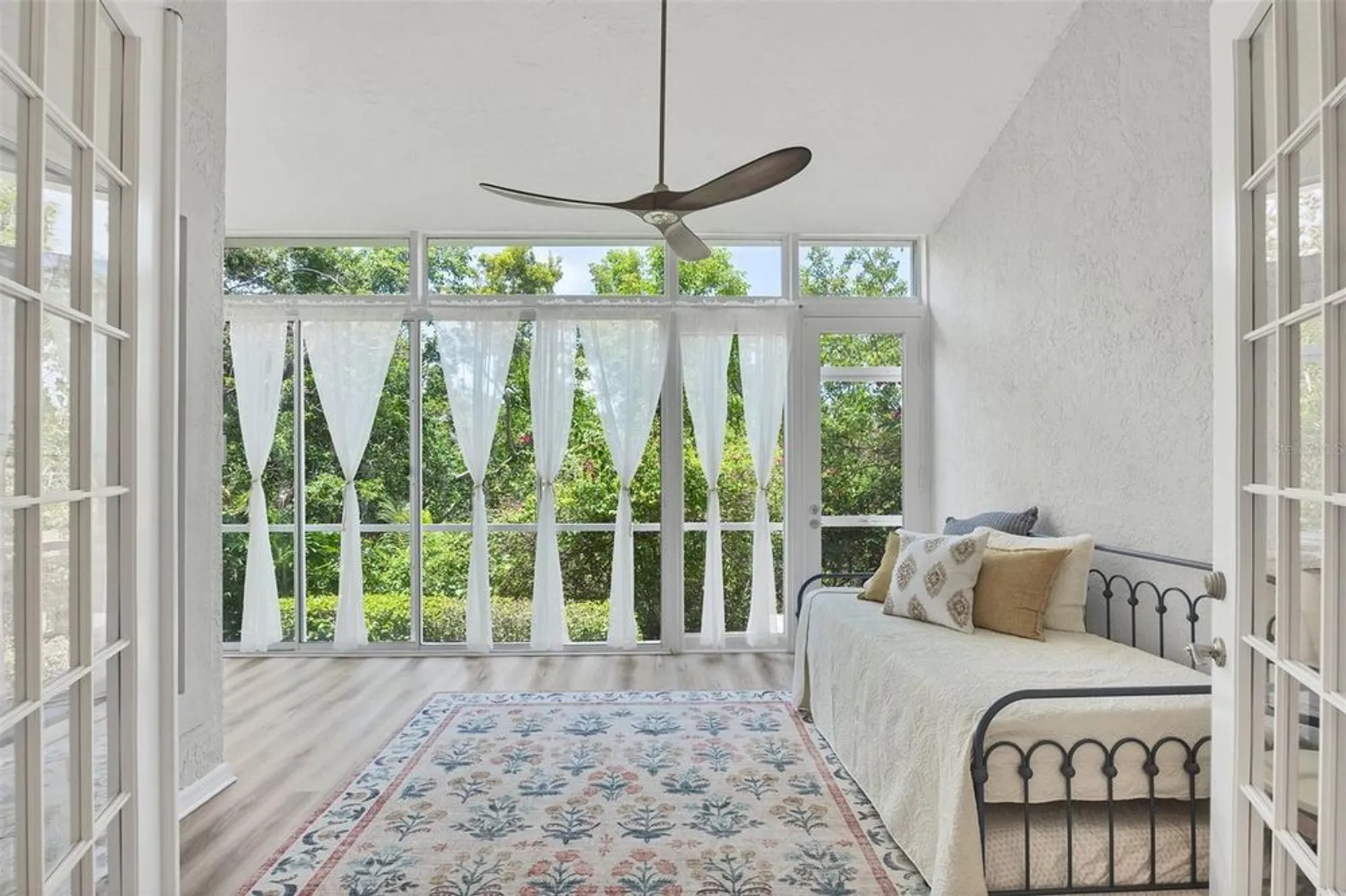 Property Slideshow image 38 of 66 | 1719 starling dr # 1719, Sarasota, FL, 34231