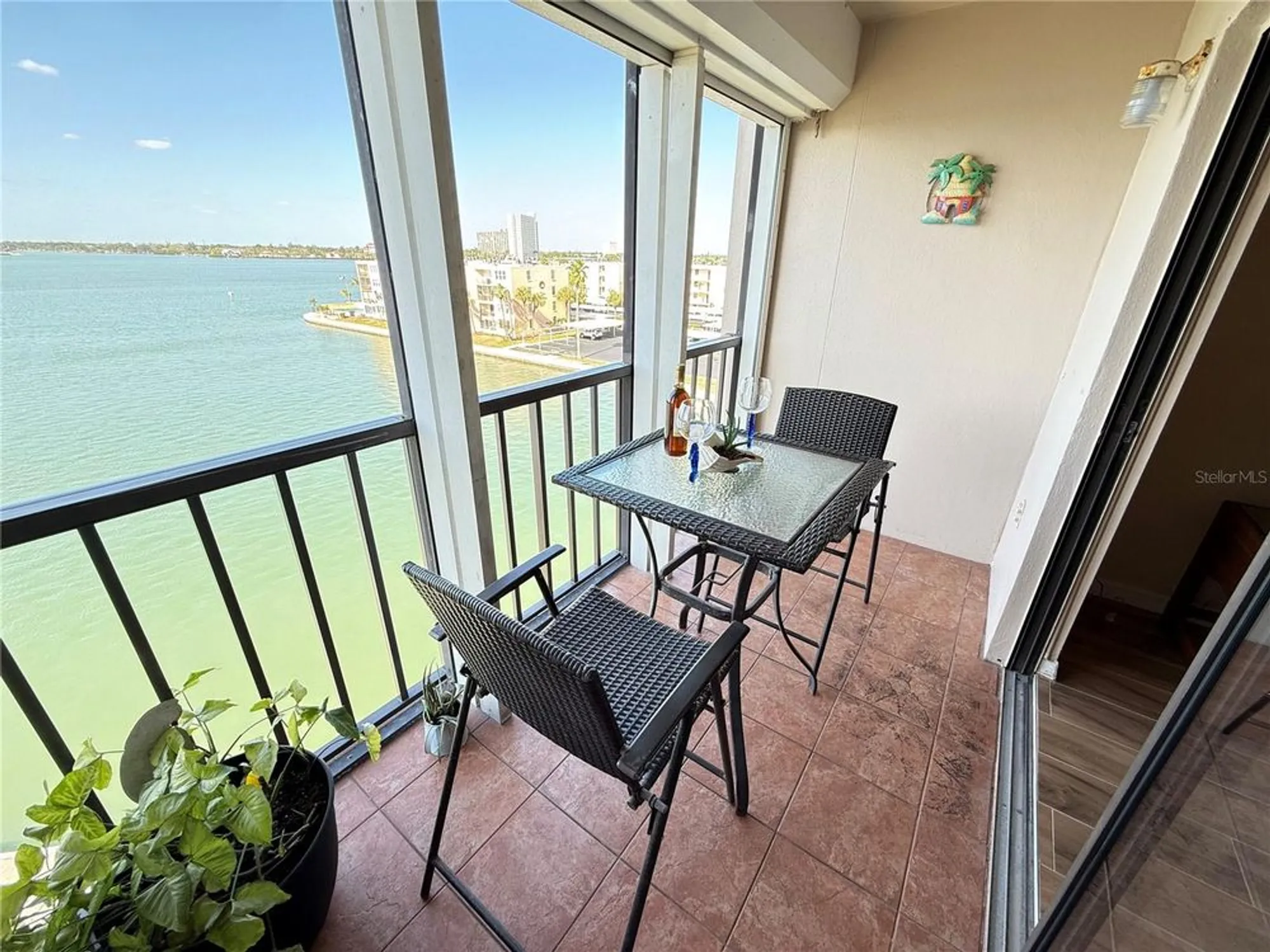 Property Slideshow image 11 of 92 | 7700 sun island dr 506, South Pasadena, FL, 33707