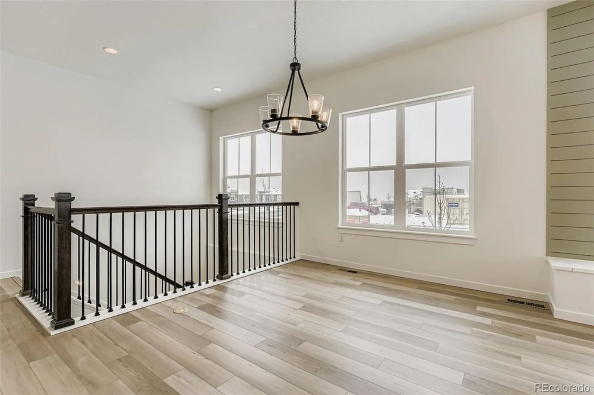 Property Slideshow image 11 of 26 | 8902 s riviera way, Aurora, CO, 80016