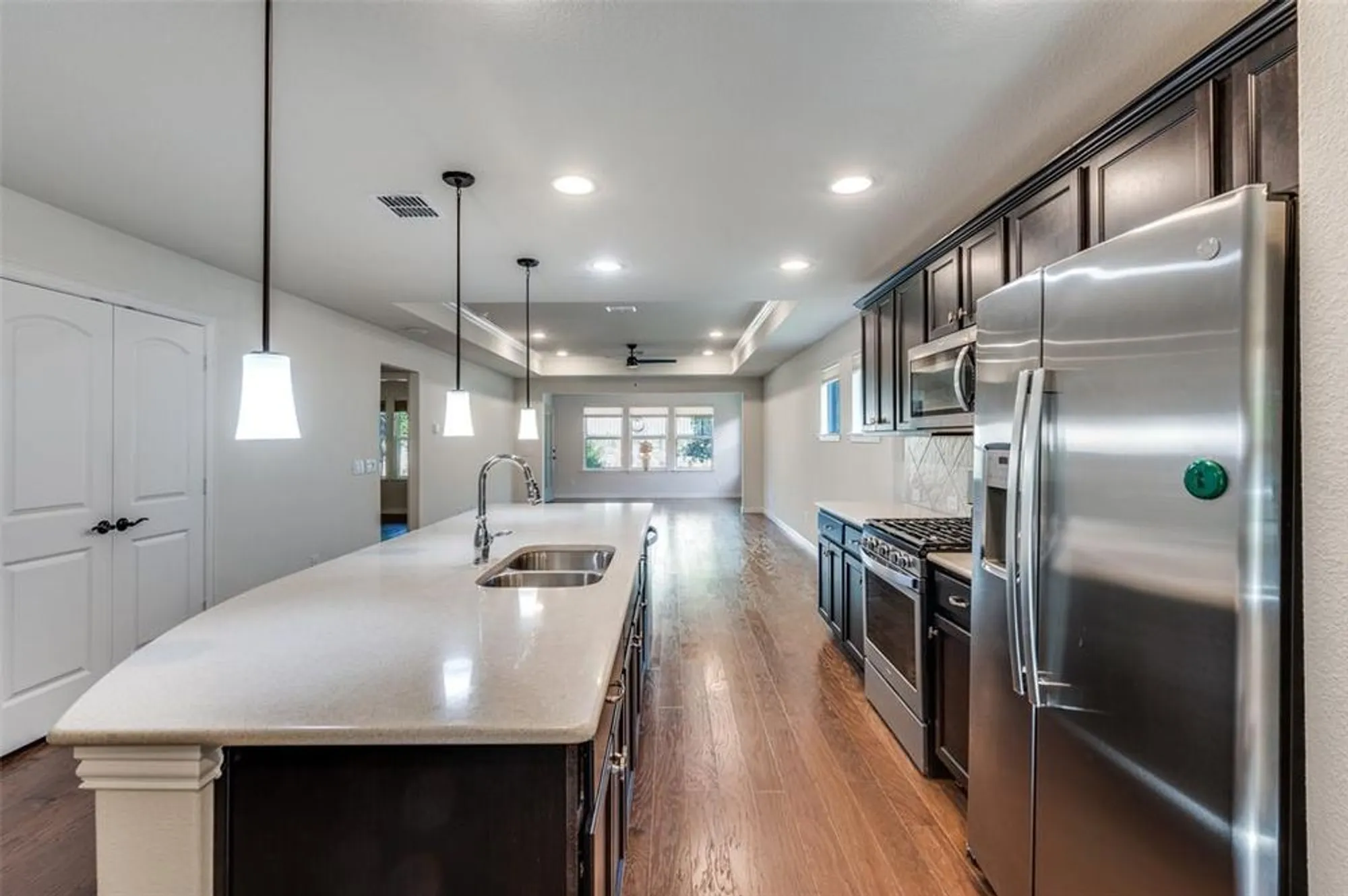 Property Slideshow image 7 of 21 | 7609 heritage dr, Aubrey, TX, 76227