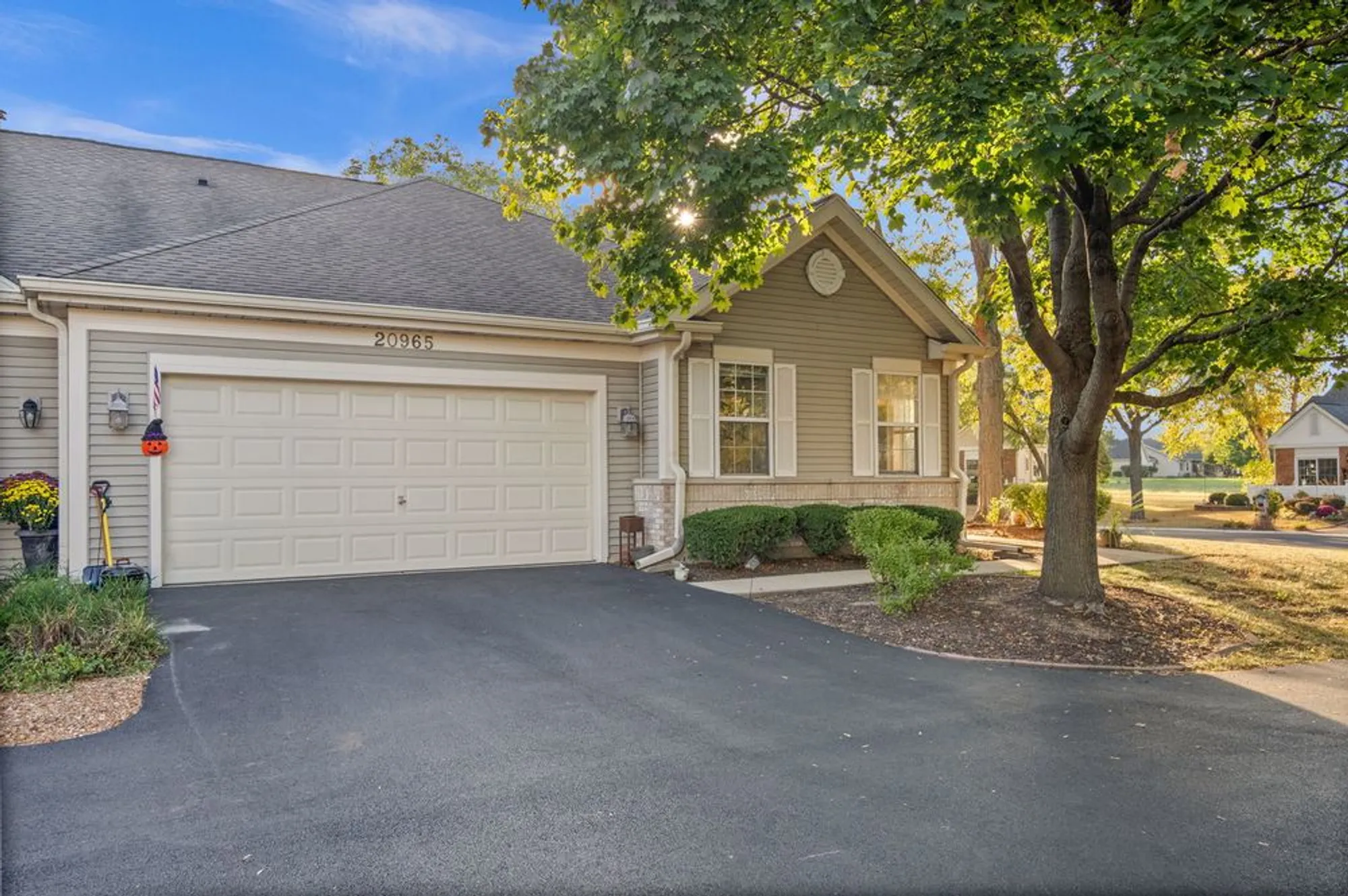 Property Slideshow image 24 of 24 | 20965 w snowberry ln, Plainfield, IL, 60544