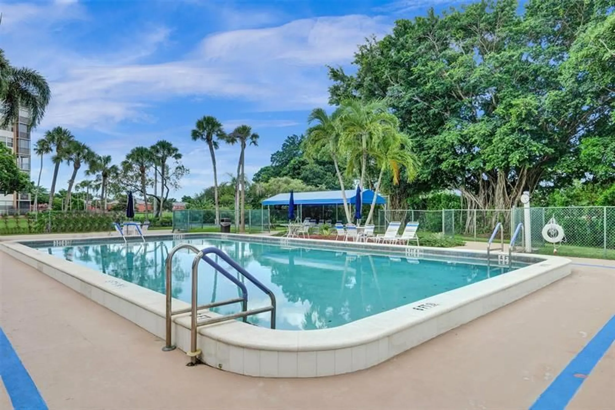 Property Slideshow image 56 of 71 | 1100 saint charles pl 612, Pembroke Pines, FL, 33026