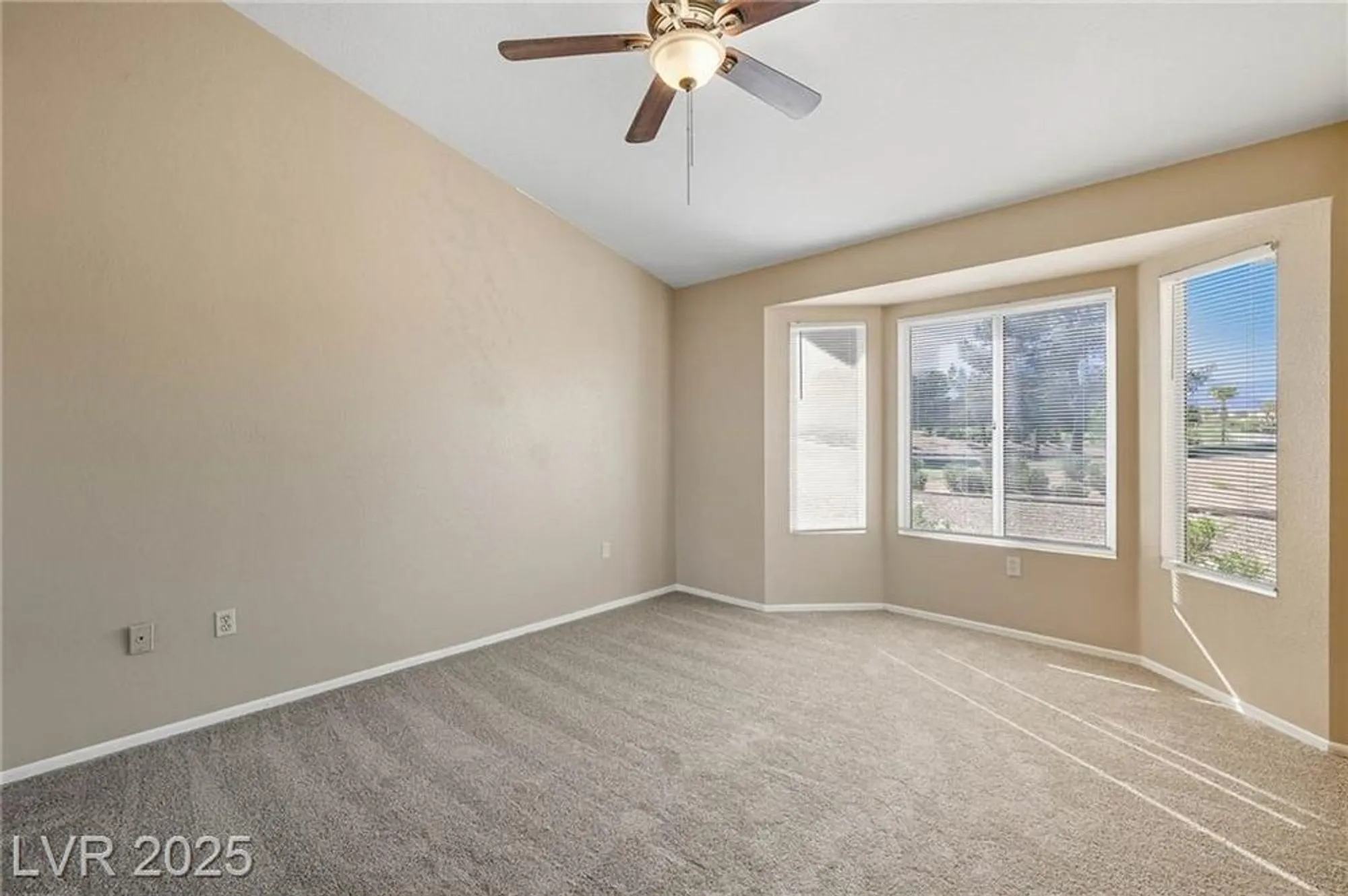 Property Slideshow image 15 of 42 | 2501 showcase dr, Las Vegas, NV, 89134