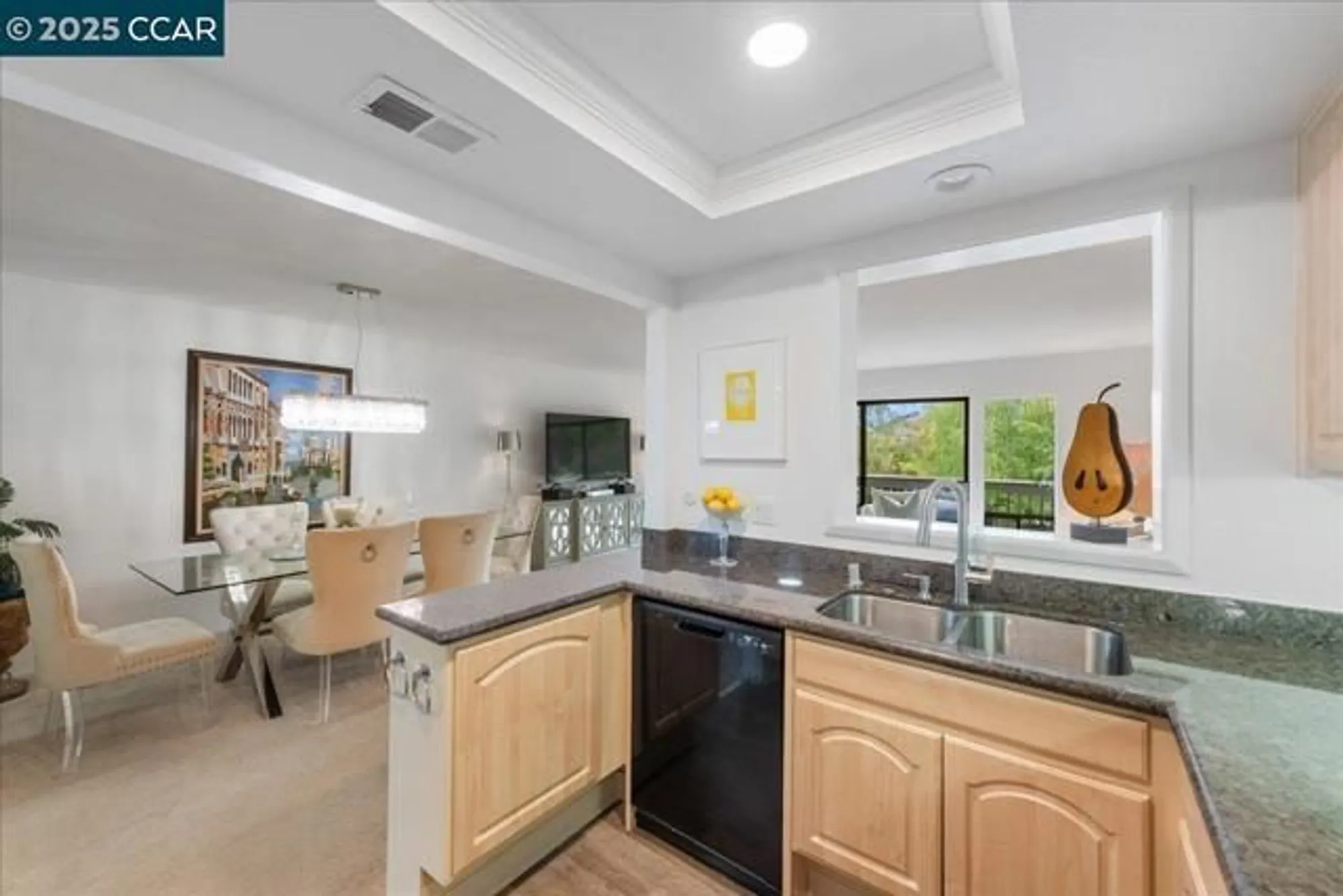 Property Slideshow image 11 of 60 | 1317 canyonwood ct 4, Walnut Creek, CA, 94595