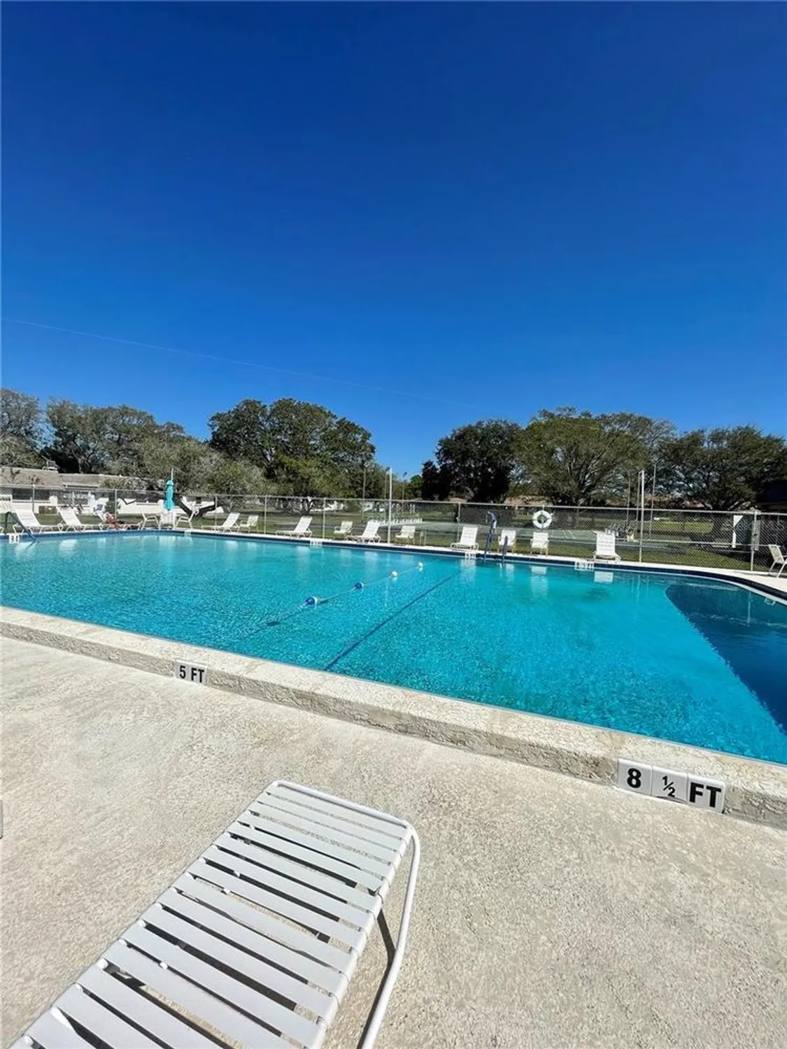 Property Slideshow image 19 of 21 | 8205 burgundy dr n # 8205, Pinellas Park, FL, 33781