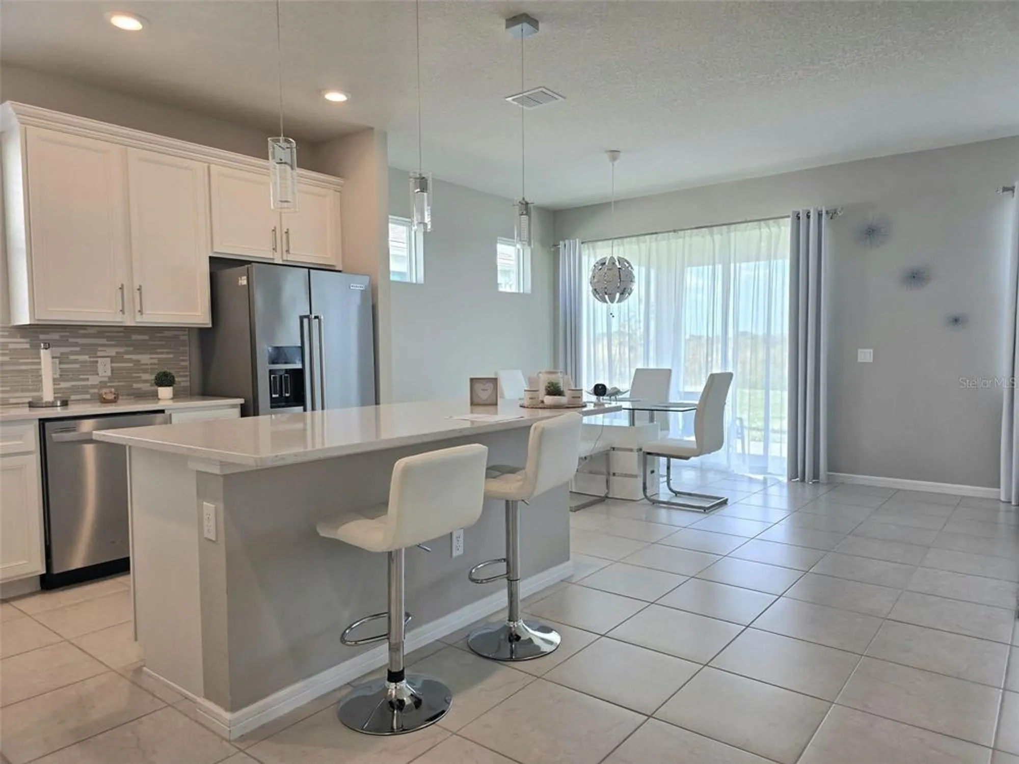 Property Slideshow image 9 of 42 | 1973 spring shower cir, Kissimmee, FL, 34744