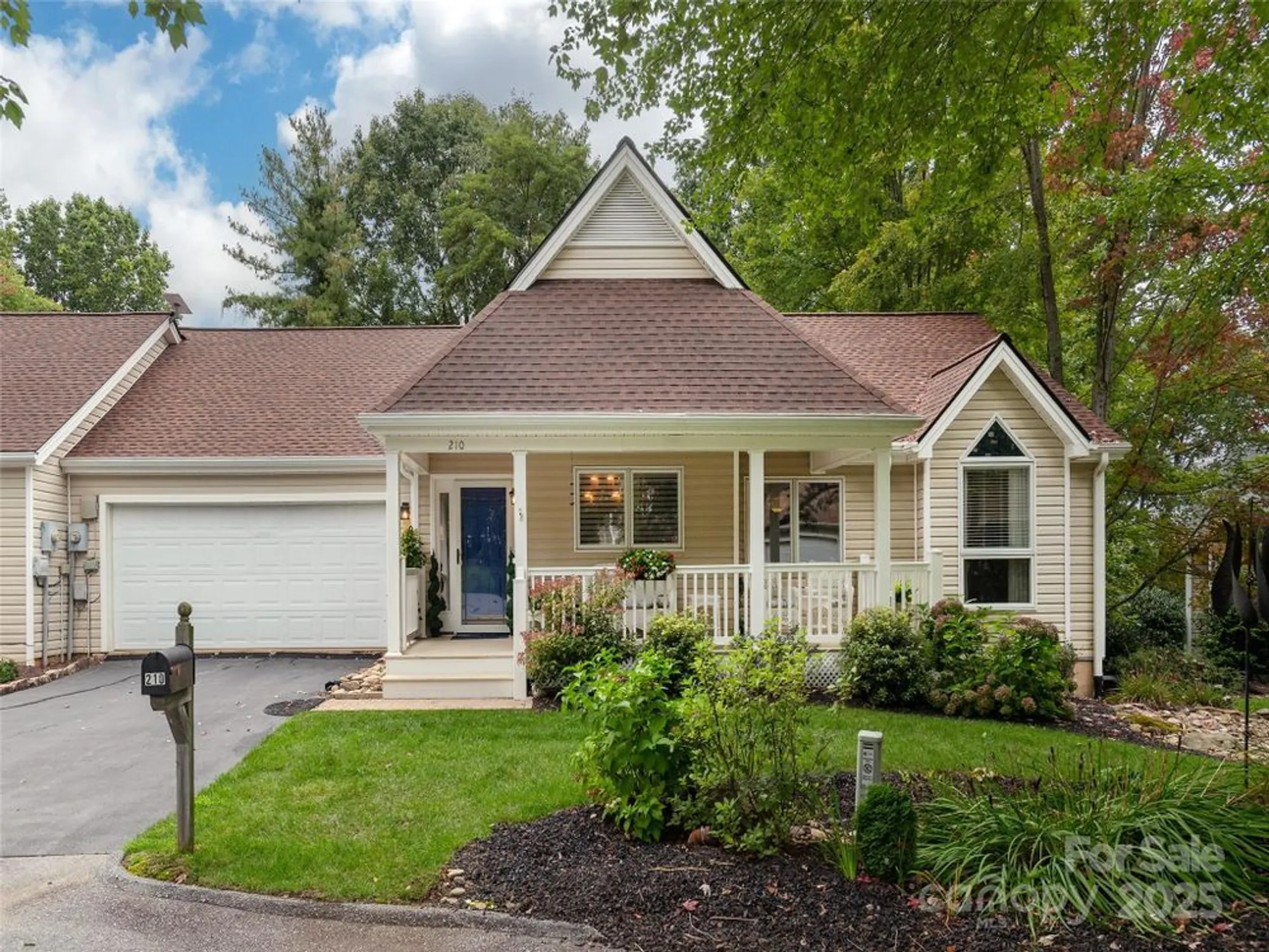 Property Slideshow image 2 of 48 | 210 black oak ln, Hendersonville, NC, 28791