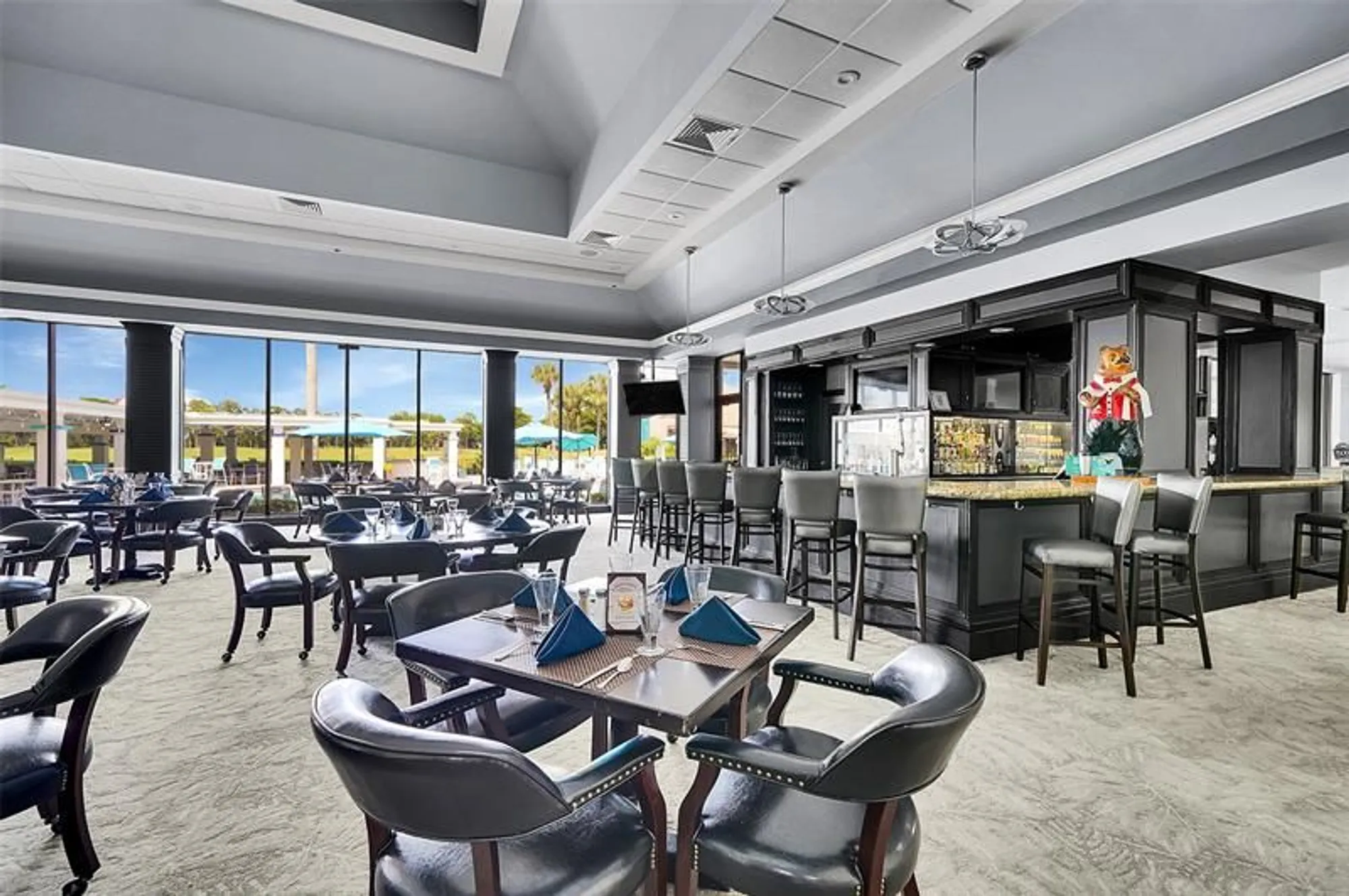 Property Slideshow image 41 of 52 | 7951 eastlake dr d, Boca Raton, FL, 33433