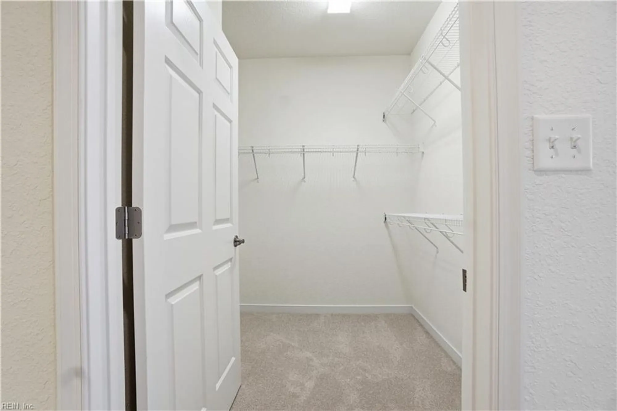 Property Slideshow image 17 of 50 | 502 dunning ln, Chesapeake, VA, 23322