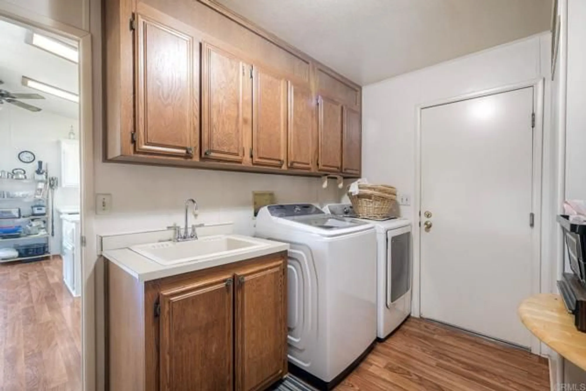 Property Slideshow image 20 of 35 | 5116 weymouth way, Oceanside, CA, 92057