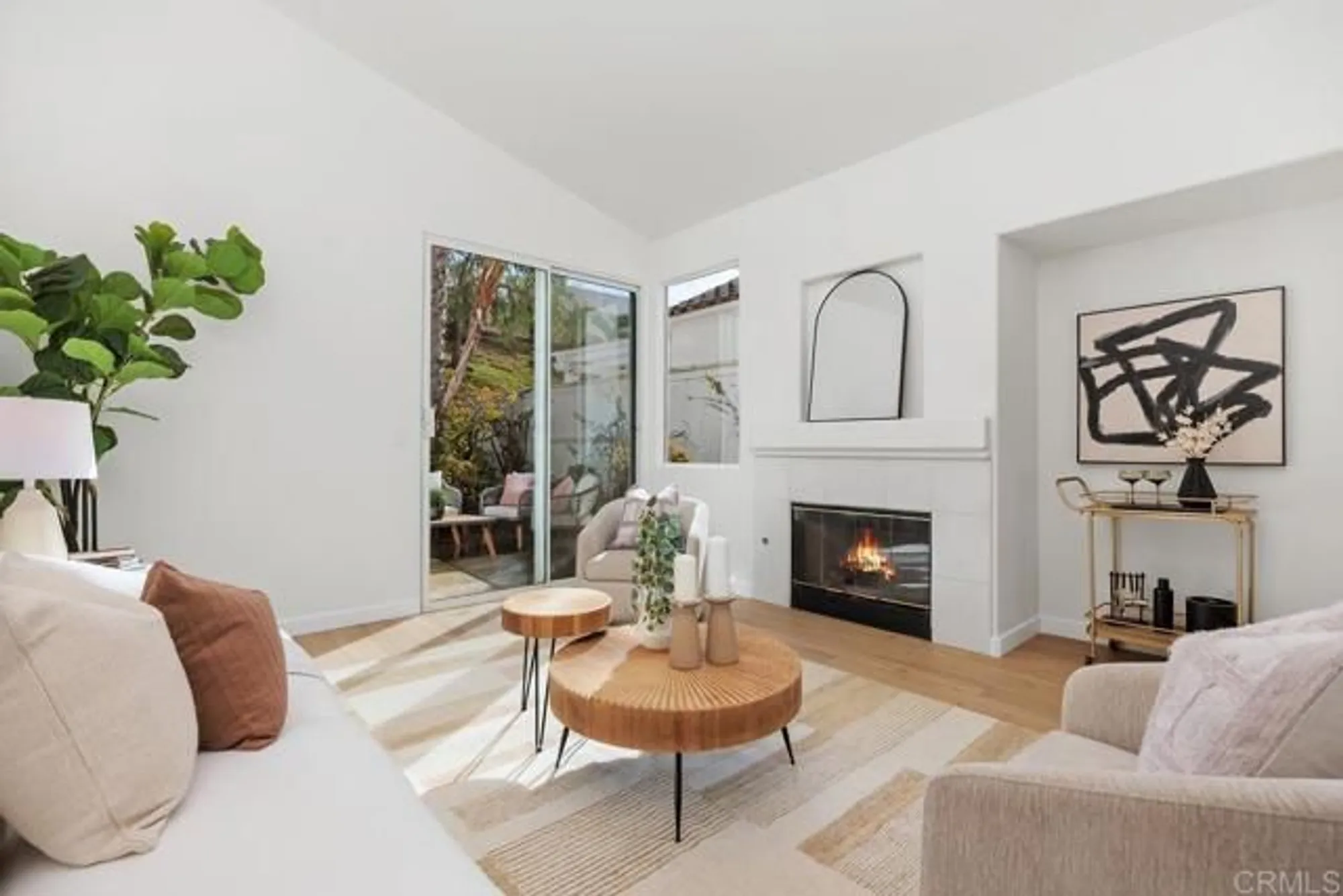 Property Slideshow image 12 of 52 | 4888 thebes way, Oceanside, CA, 92056