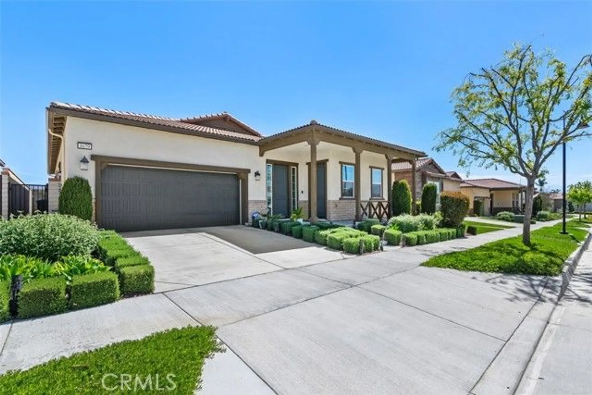 Property Slideshow image 3 of 53 | 4679 s moneta privado, Ontario, CA, 91761