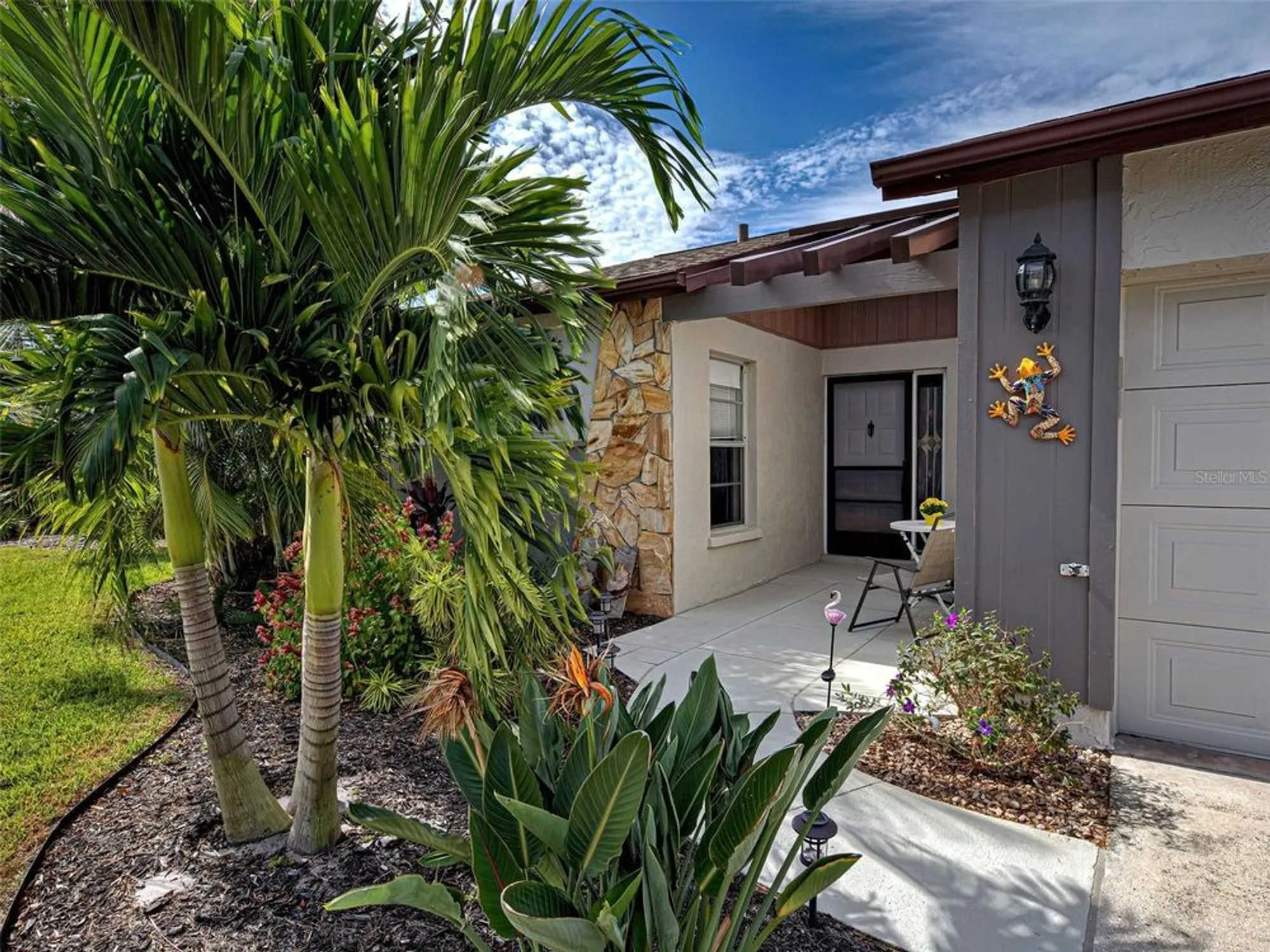 Property Slideshow image 3 of 38 | 611 chestnut ln none, Englewood, FL, 34223