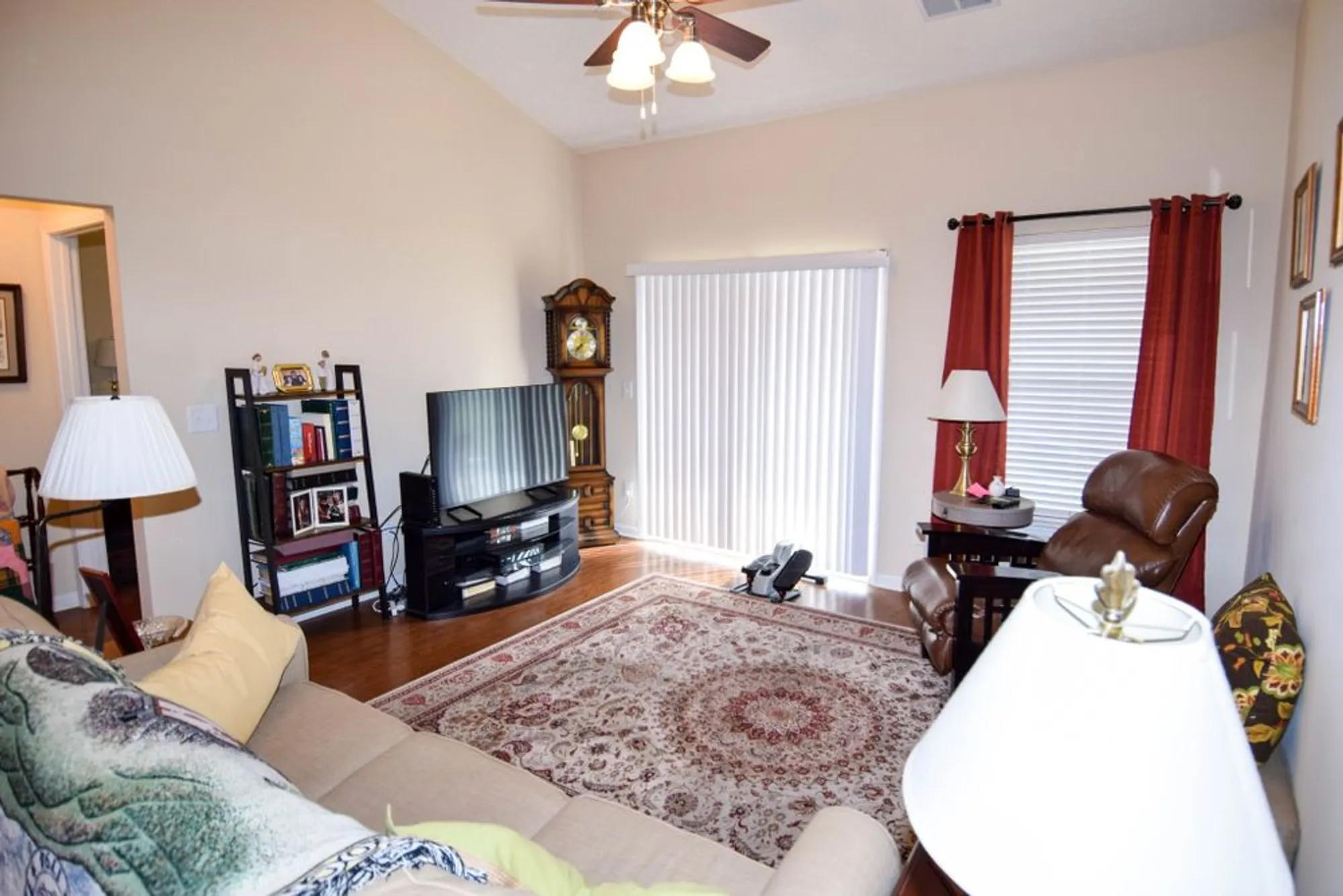 Property Slideshow image 31 of 43 | 395 devon chase hl 4703, Gallatin, TN, 37066