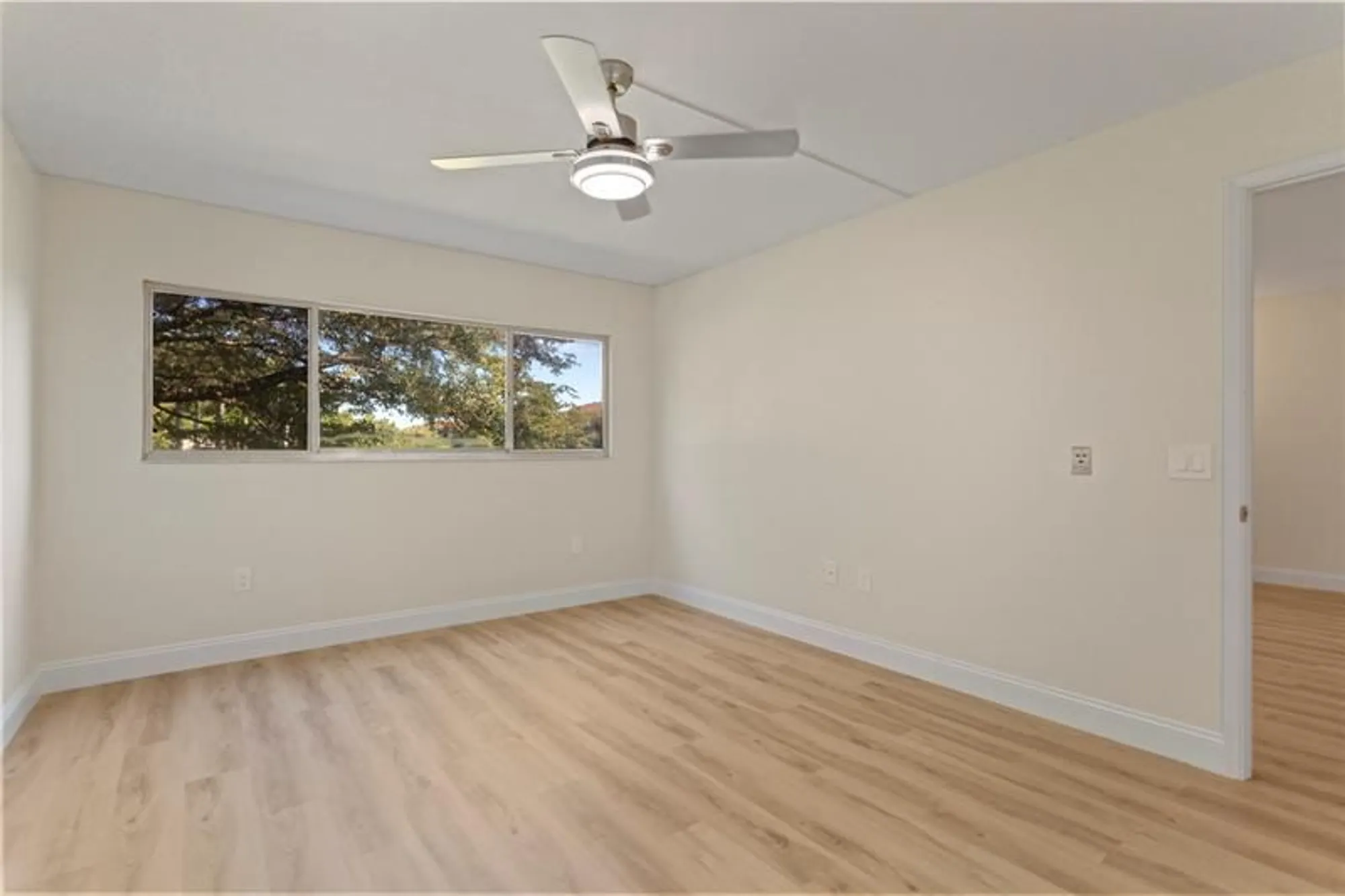 Property Slideshow image 26 of 50 | 1501 sw 131st way p211, Pembroke Pines, FL, 33027