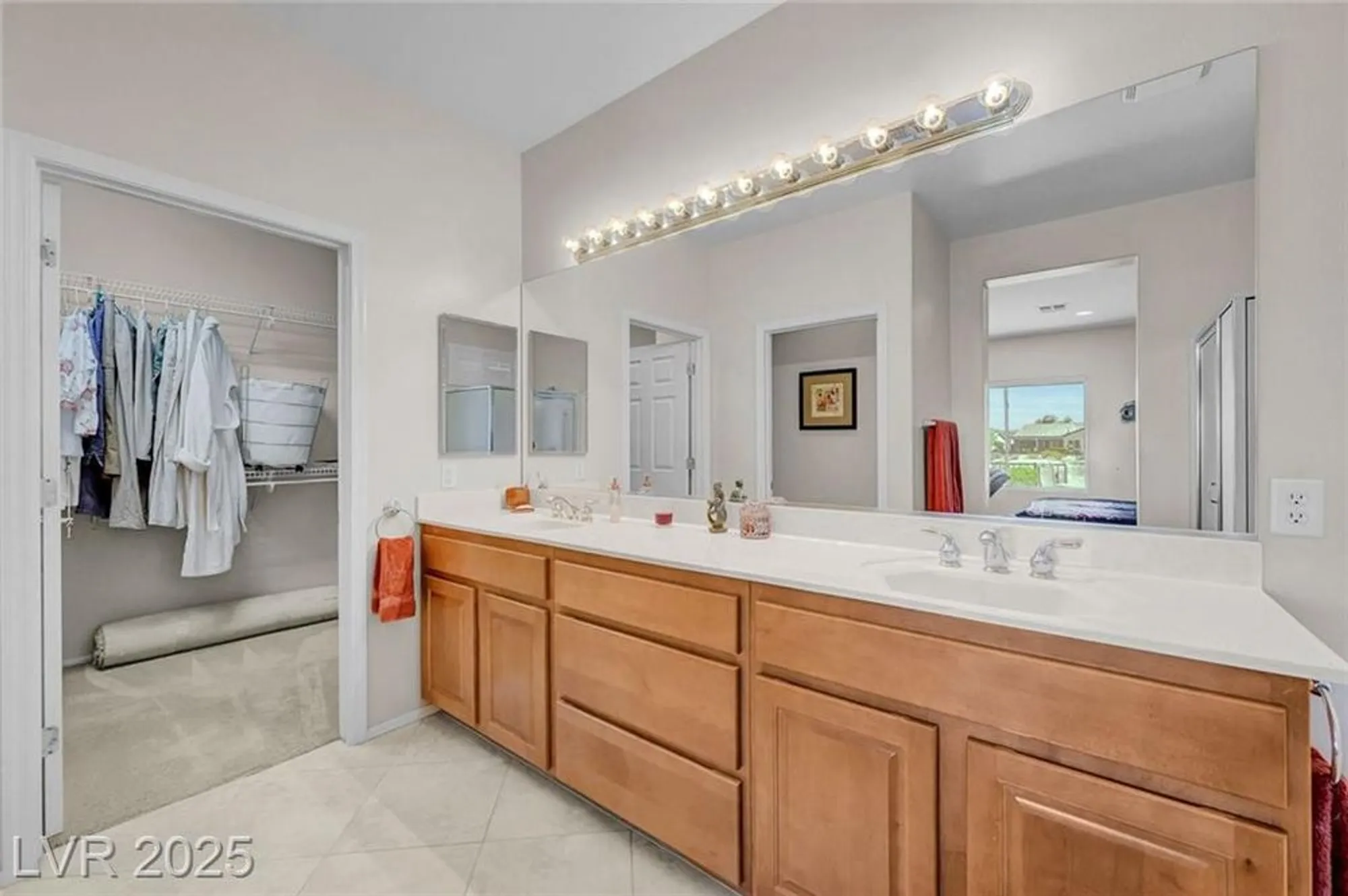 Property Slideshow image 43 of 60 | 2343 hardin ridge dr, Henderson, NV, 89052