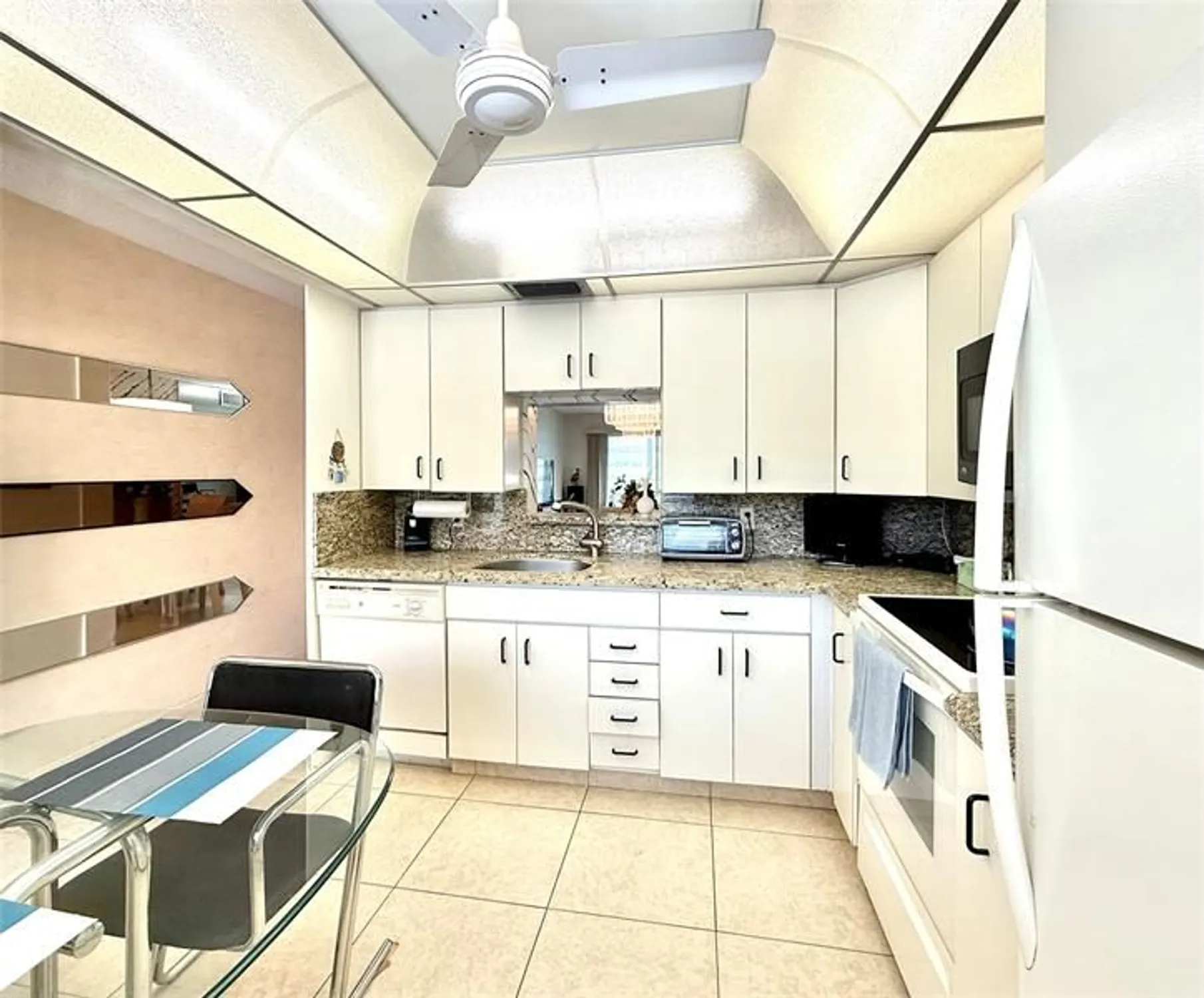 Property Slideshow image 7 of 34 | 2504 antigua ter apt d2, Coconut Creek, FL, 33066