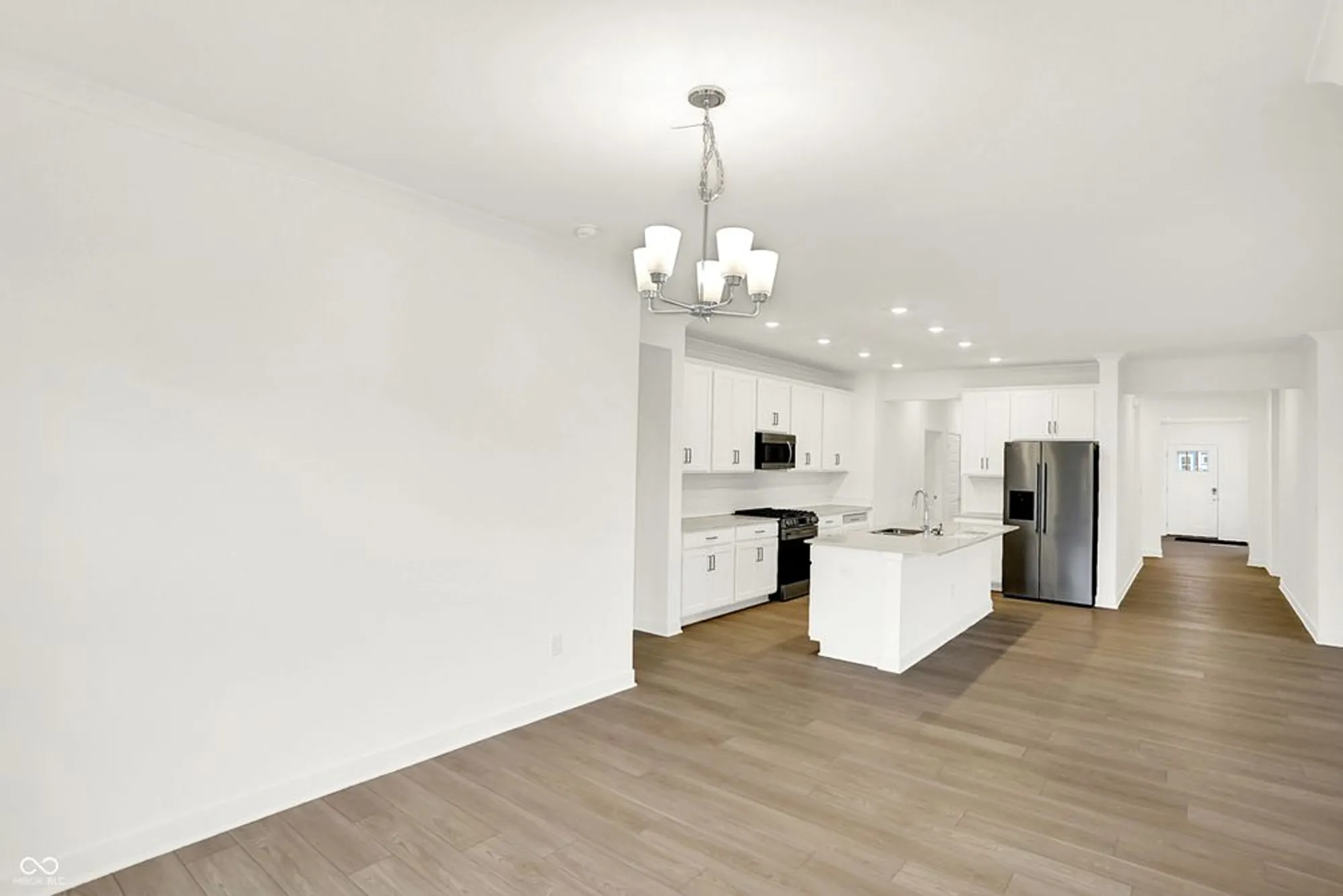 Property Slideshow image 15 of 40 | 5357 nettleton way, Avon, IN, 46123