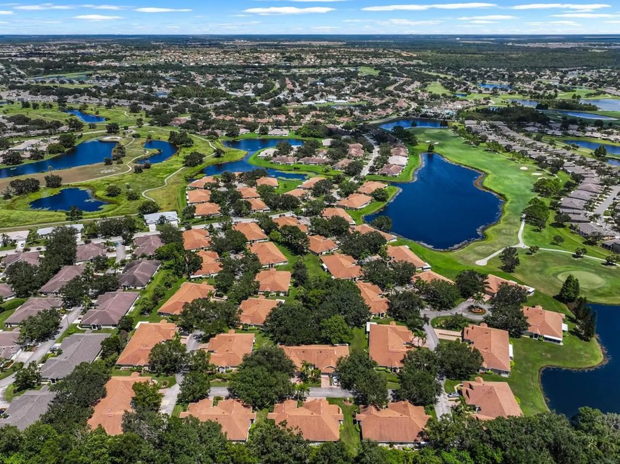 Property Slideshow image 22 of 38 | 2429 new haven cir # 64, Sun City Center, FL, 33573