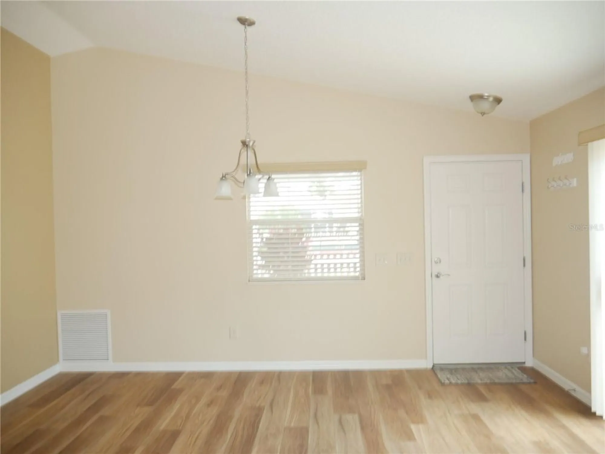 Property Slideshow image 17 of 43 | 1390 viola ct, The Villages, FL, 32163