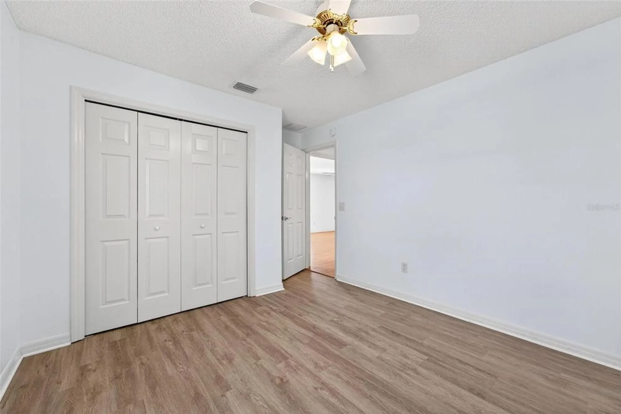 Property Slideshow image 32 of 57 | 2446 kenmore ln, The Villages, FL, 32162