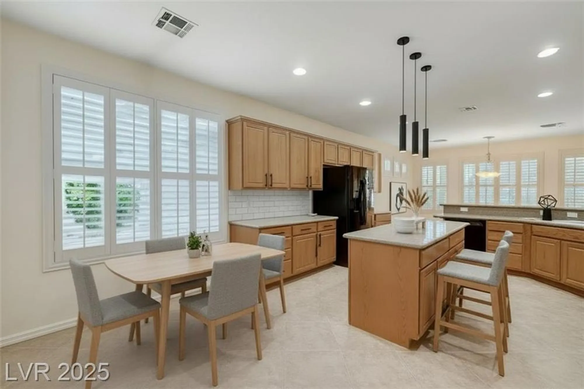 Property Slideshow image 7 of 96 | 10372 abisso dr, Las Vegas, NV, 89135