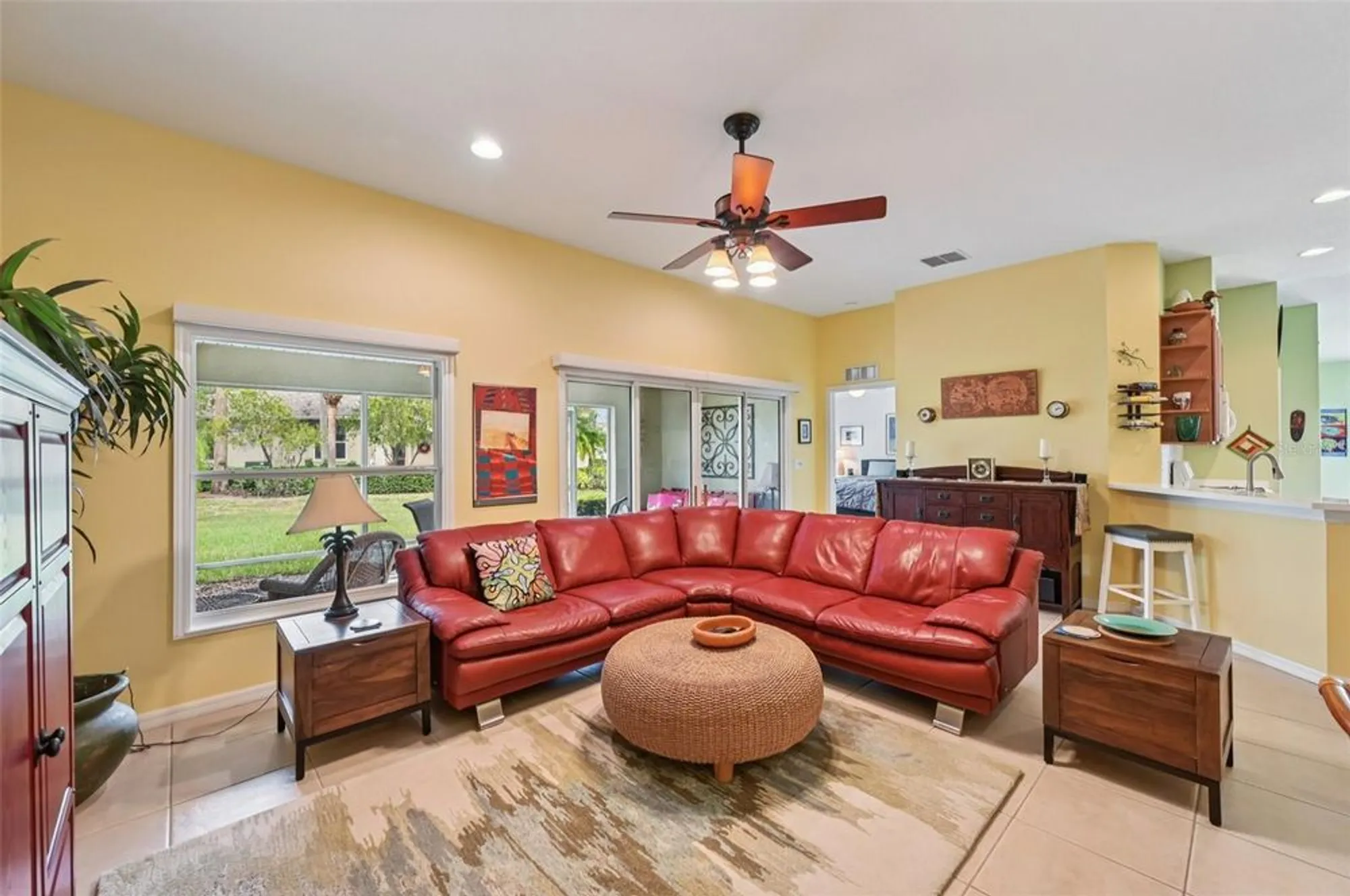 Property Slideshow image 6 of 61 | 2103 grantham greens dr, Sun City Center, FL, 33573