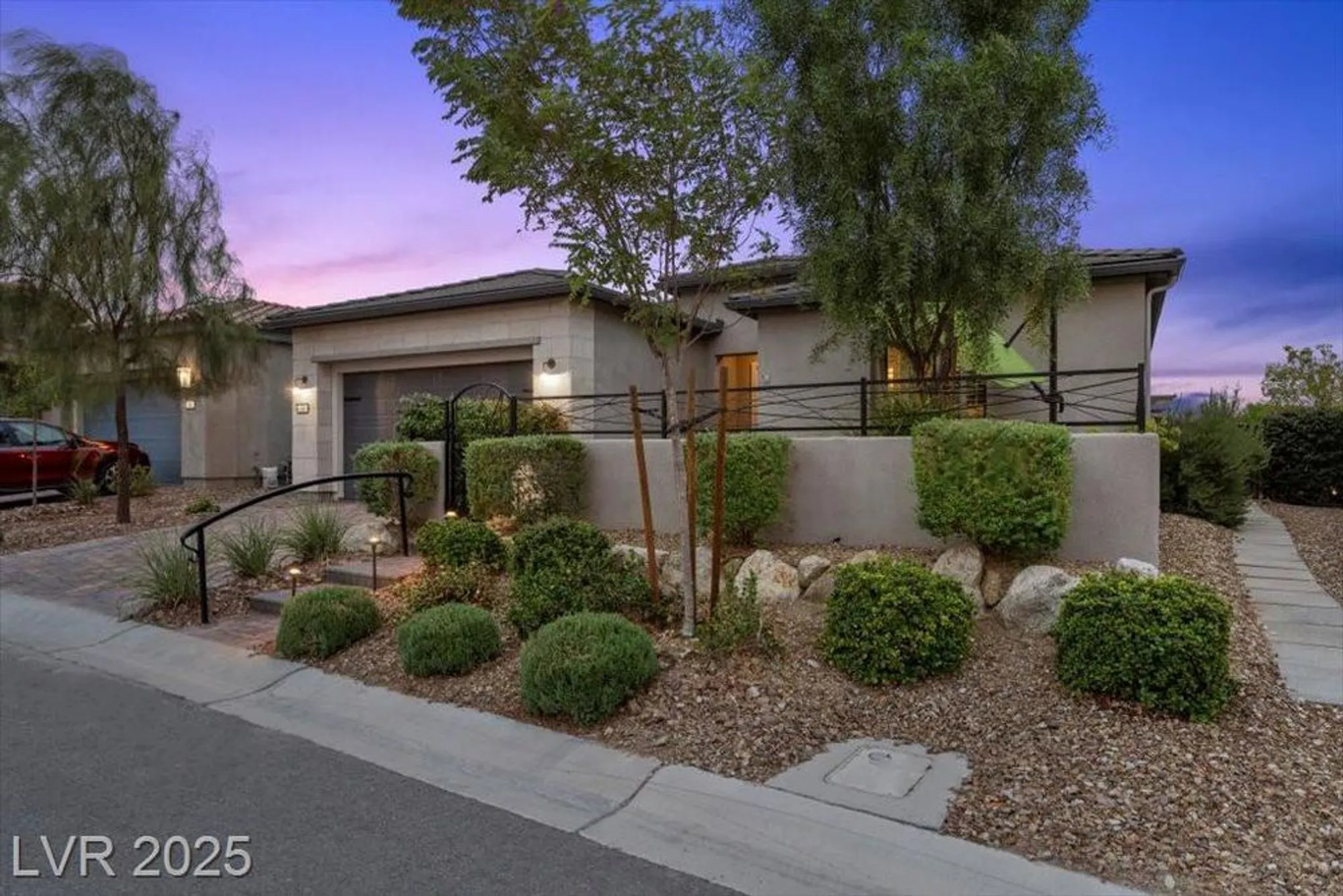 Property Slideshow image 2 of 69 | 44 stone yucca ct, Henderson, NV, 89011