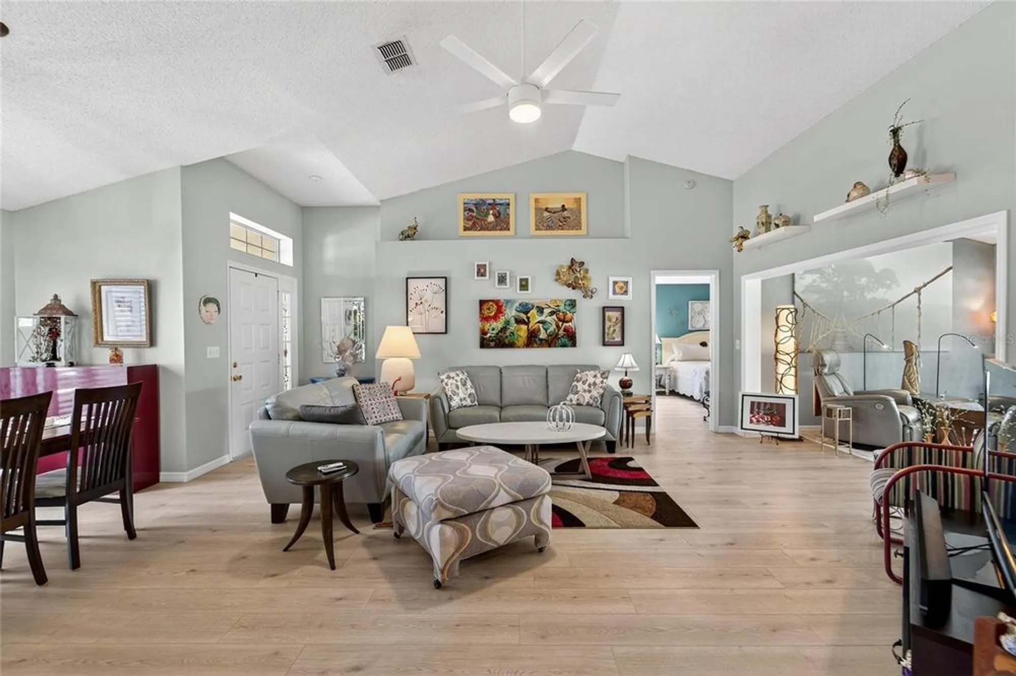 Property Slideshow image 10 of 73 | 326 caloosa palms ct, Sun City Center, FL, 33573