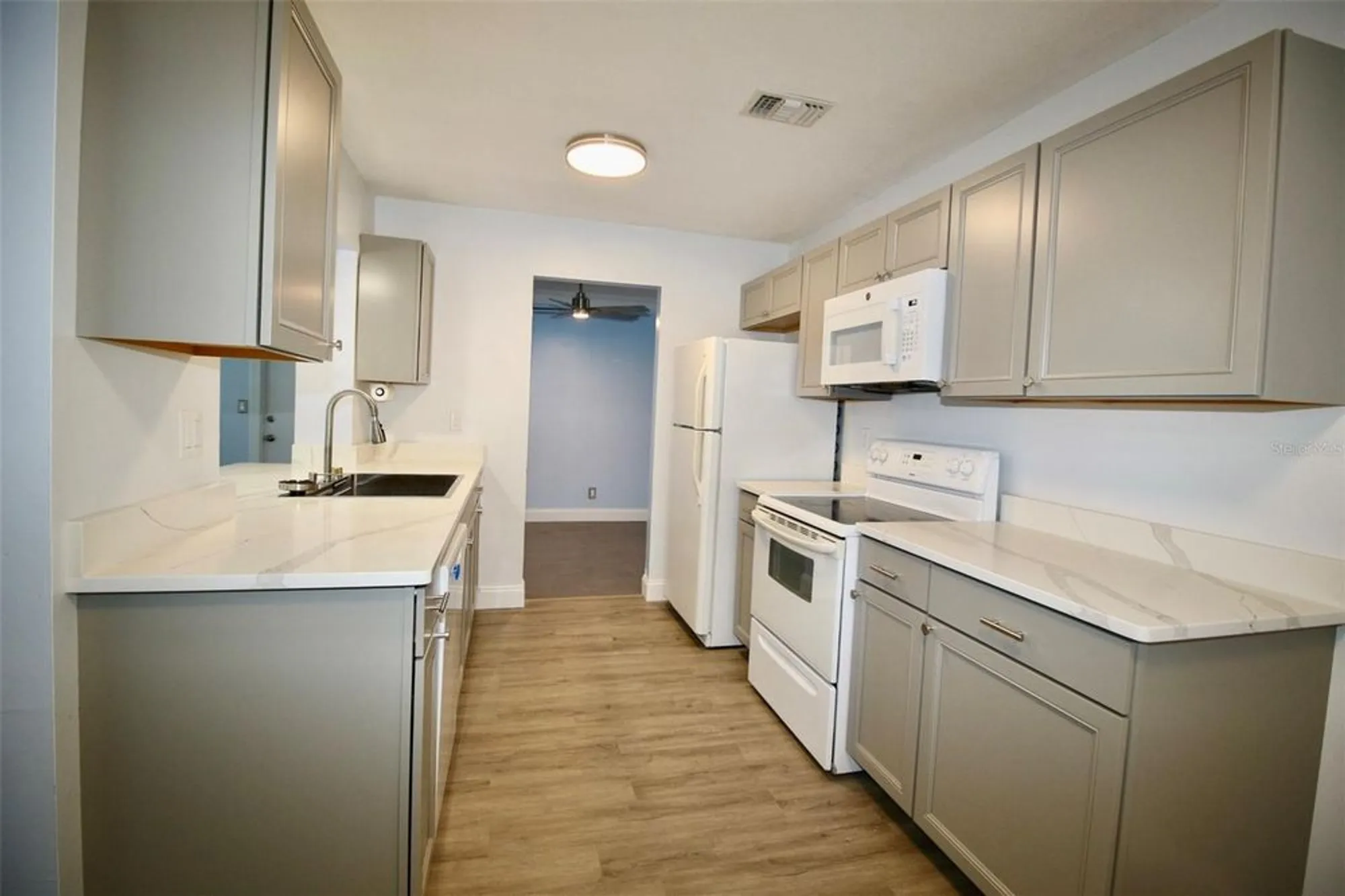 Property Slideshow image 22 of 47 | 3643 mainlands blvd, Pinellas Park, FL, 33782