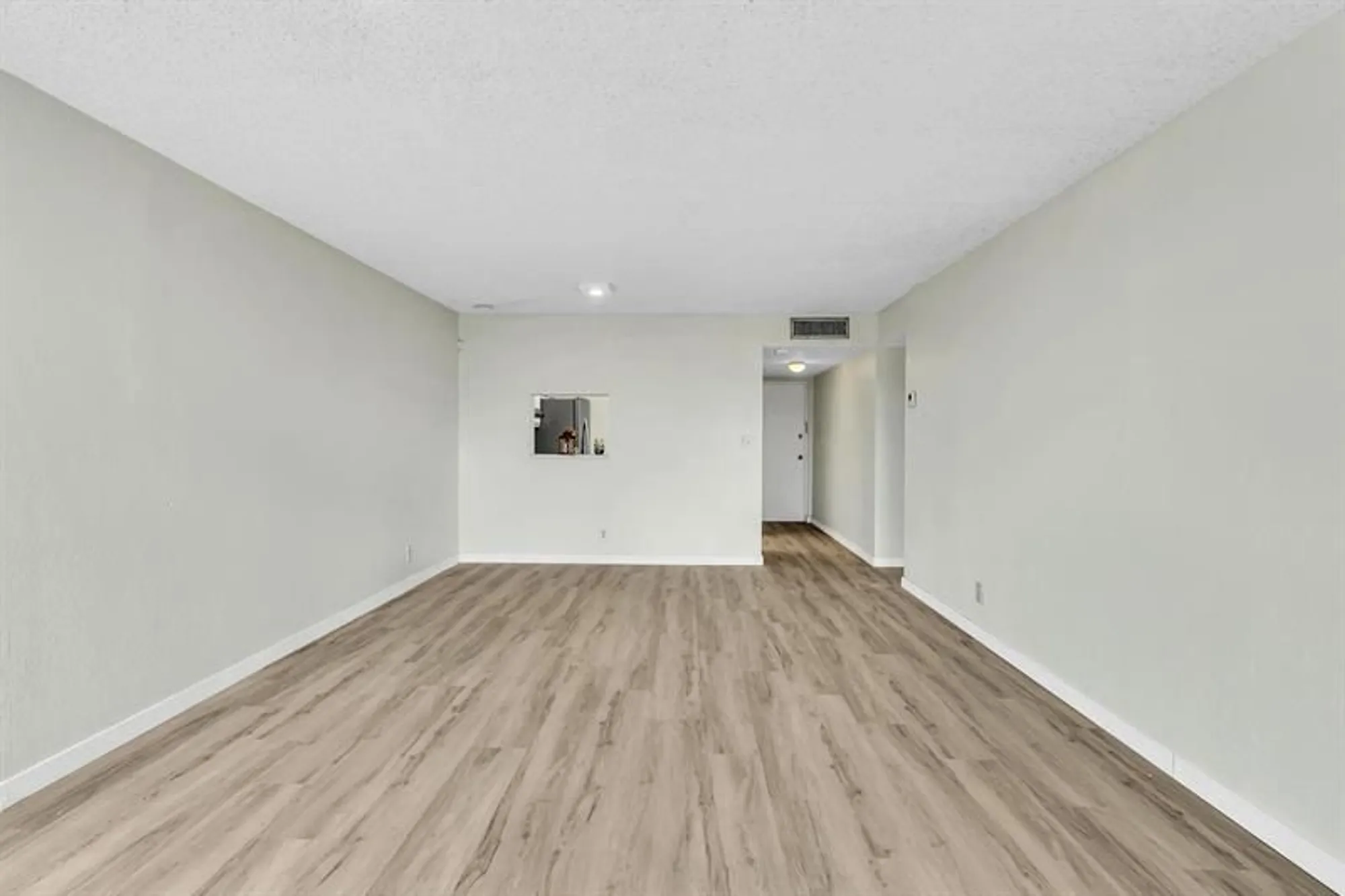 Property Slideshow image 16 of 48 | 6351 n university dr 324, Tamarac, FL, 33321