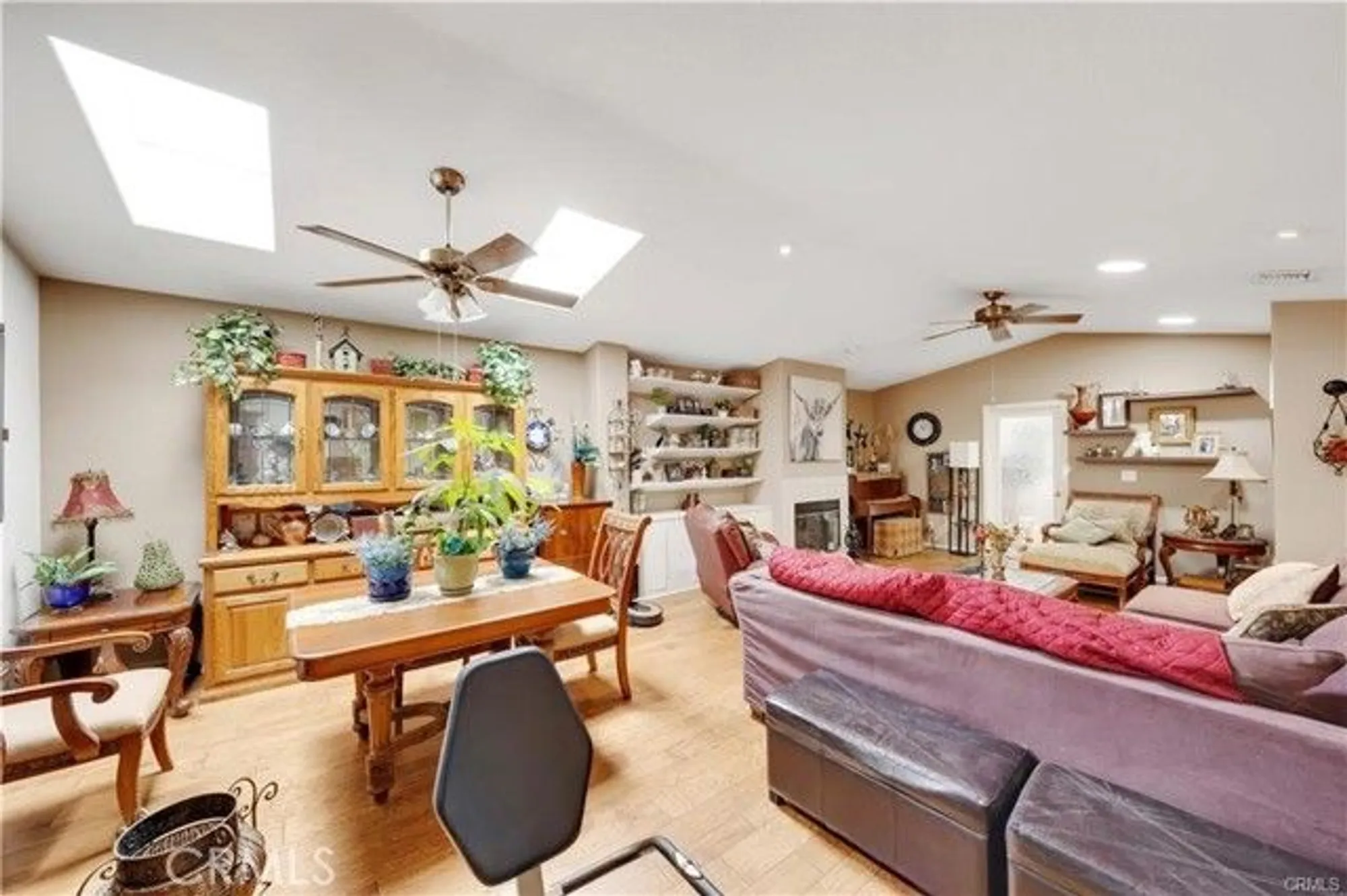 Property Slideshow image 7 of 44 | 40370 via francisco, Murrieta, CA, 92562