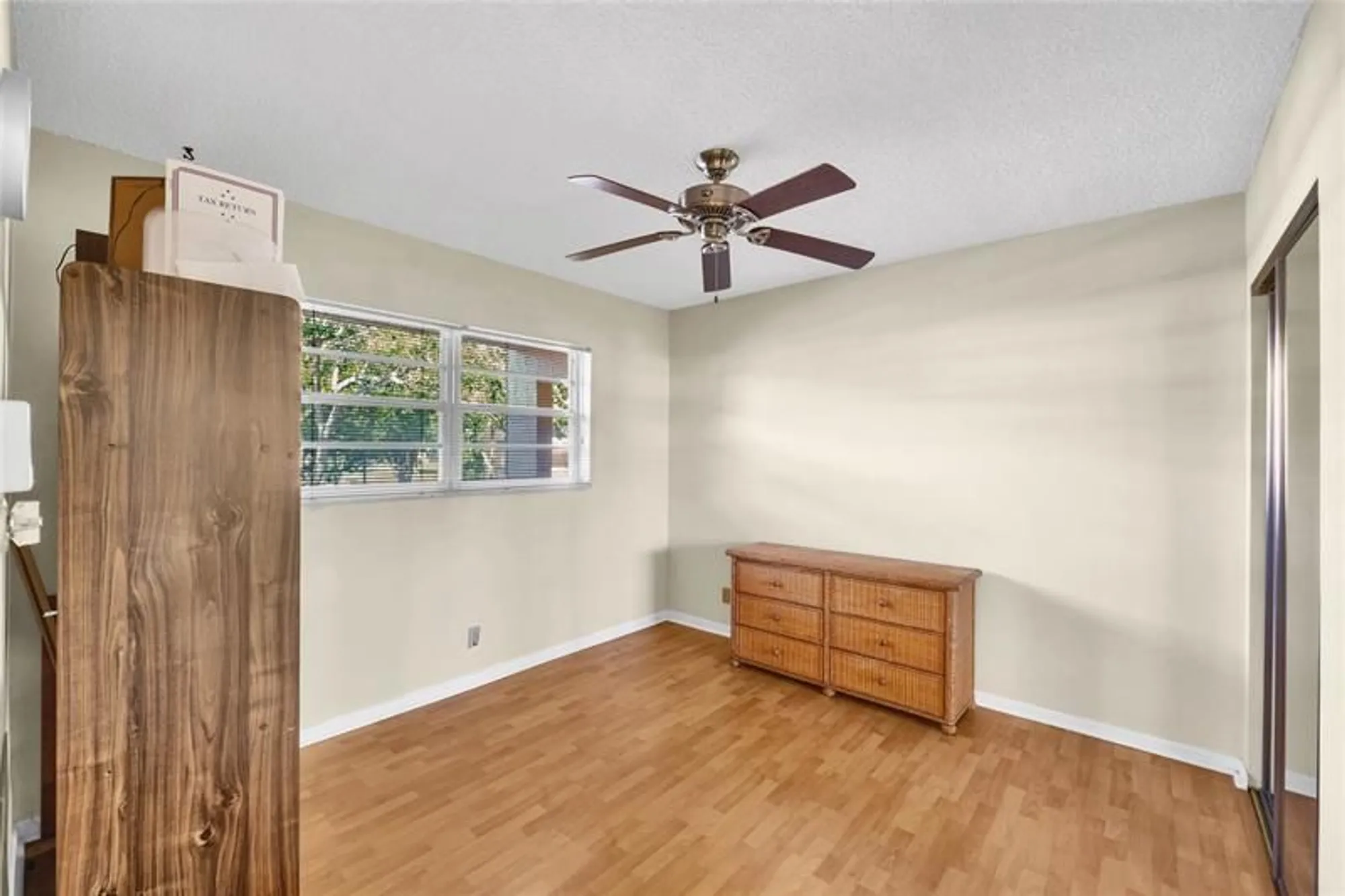 Property Slideshow image 9 of 11 | 1015 country club dr apt 203, Margate, FL, 33063